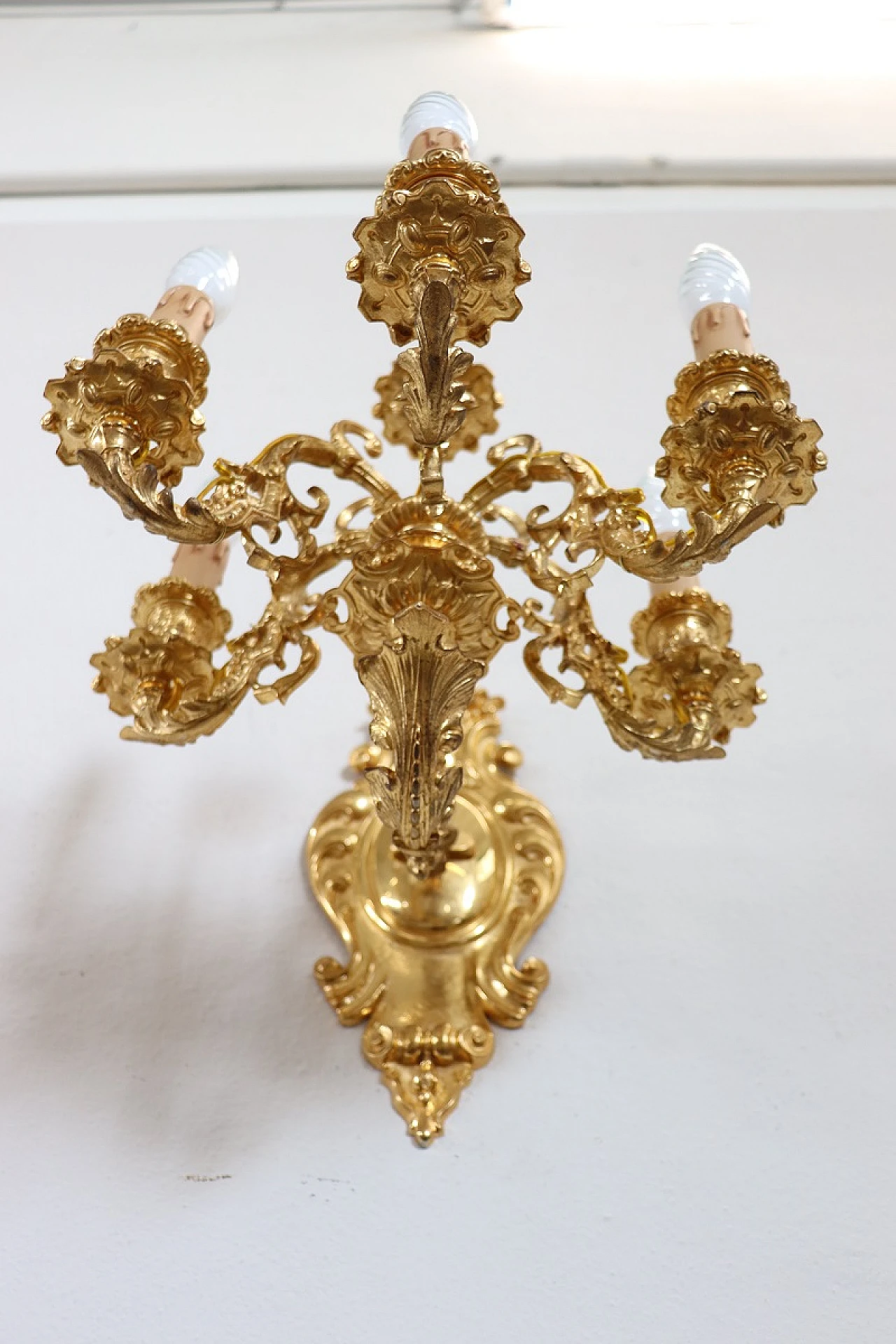 Pair of five-light gilded bronze wall lamps 9