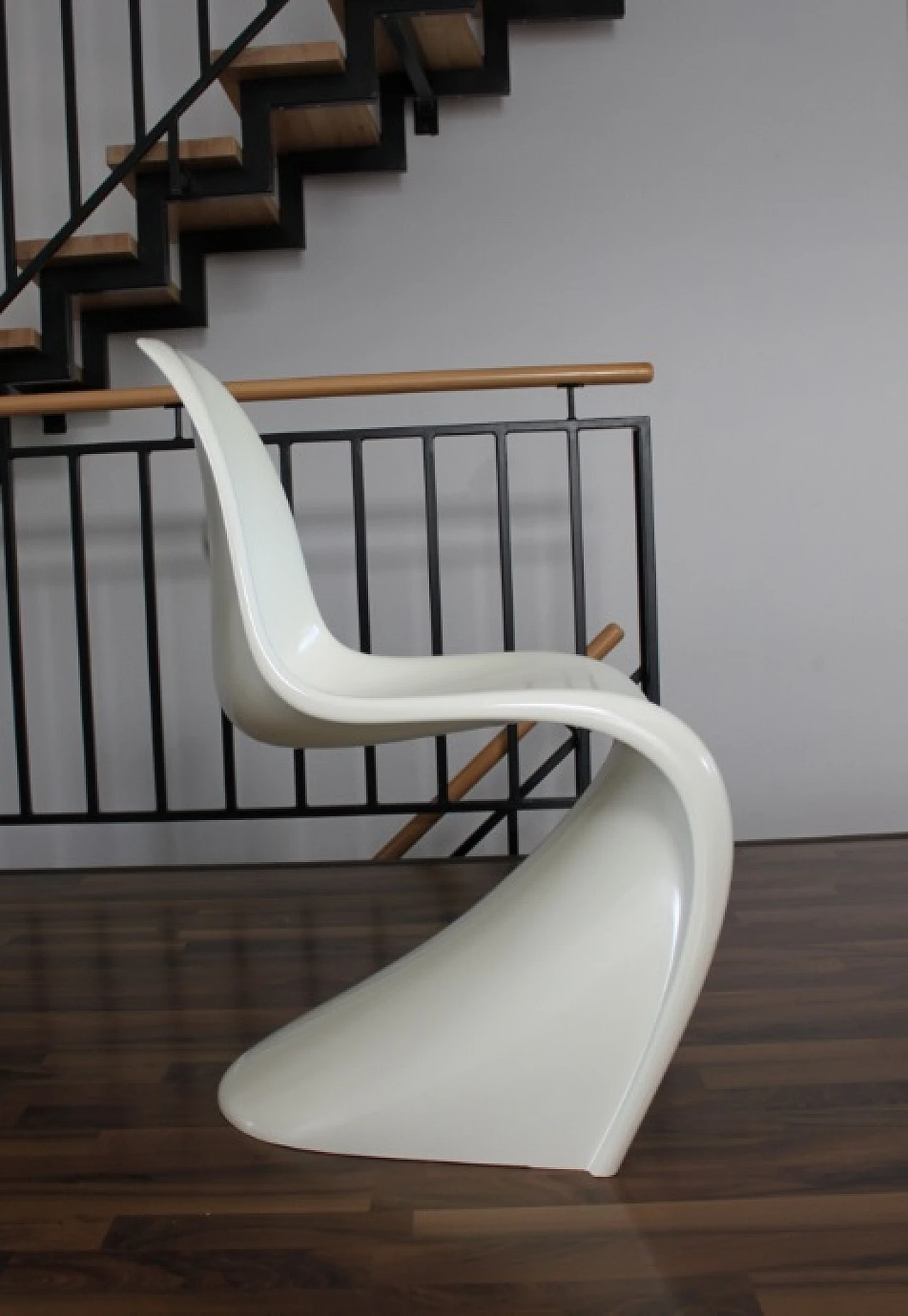 Pair of glossy white Panton Chair Classic chairs by Vitra, 1990s 4