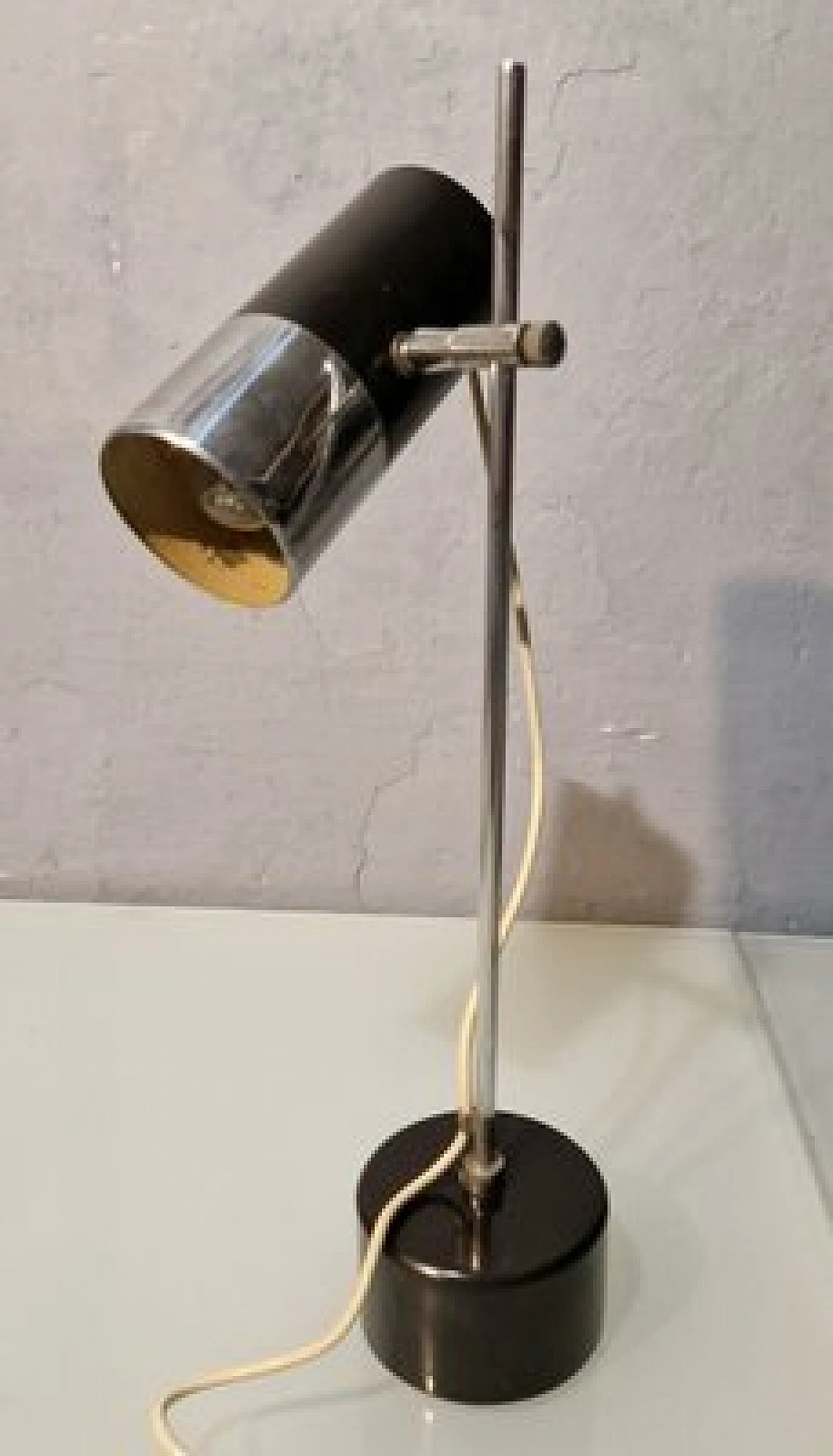 Lampada da tavolo in ferro e marmo di O. Torlasco per Lumi, anni '60 1