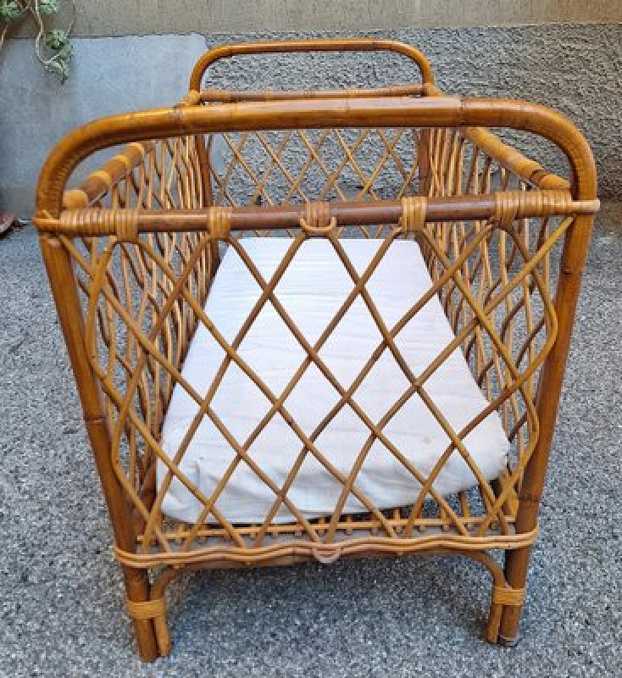 Cradle in zwcker and bamboo, 1950s 3