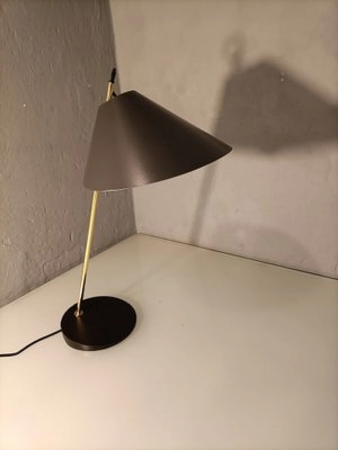 Table lamp in iron & brass by L. C. Dominioni for Azucena, 1990s 5