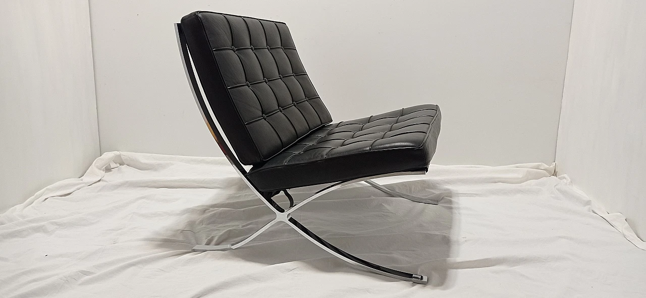 Barcelona armchair by L. Mies van der Rohe and L. Reich for Alivar 8