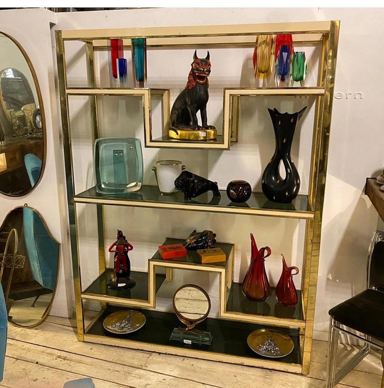 Ivory painted metal, brass and smoked glass bookcase, 1970s 10