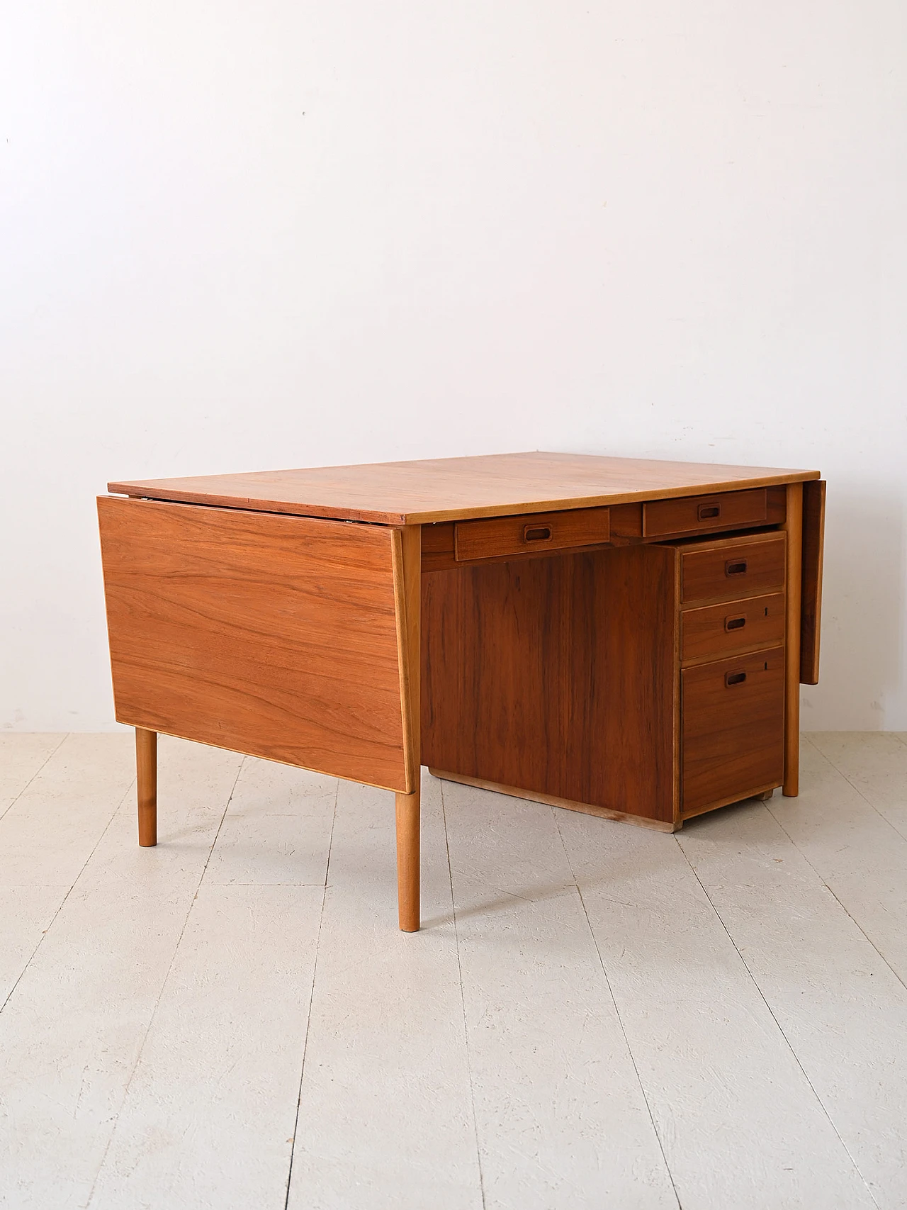 Extendable teak desk by Nils Jonsson, 1960s 6