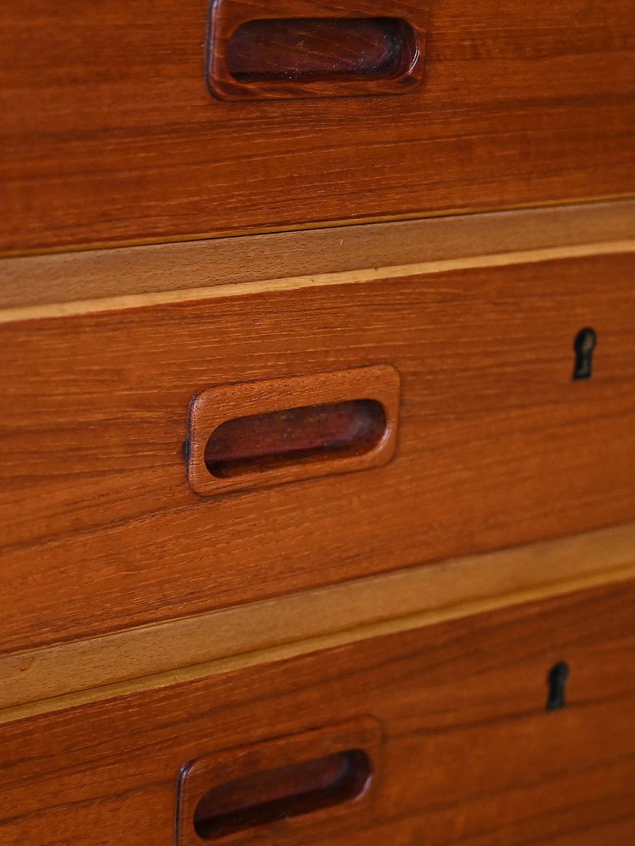 Extendable teak desk by Nils Jonsson, 1960s 15