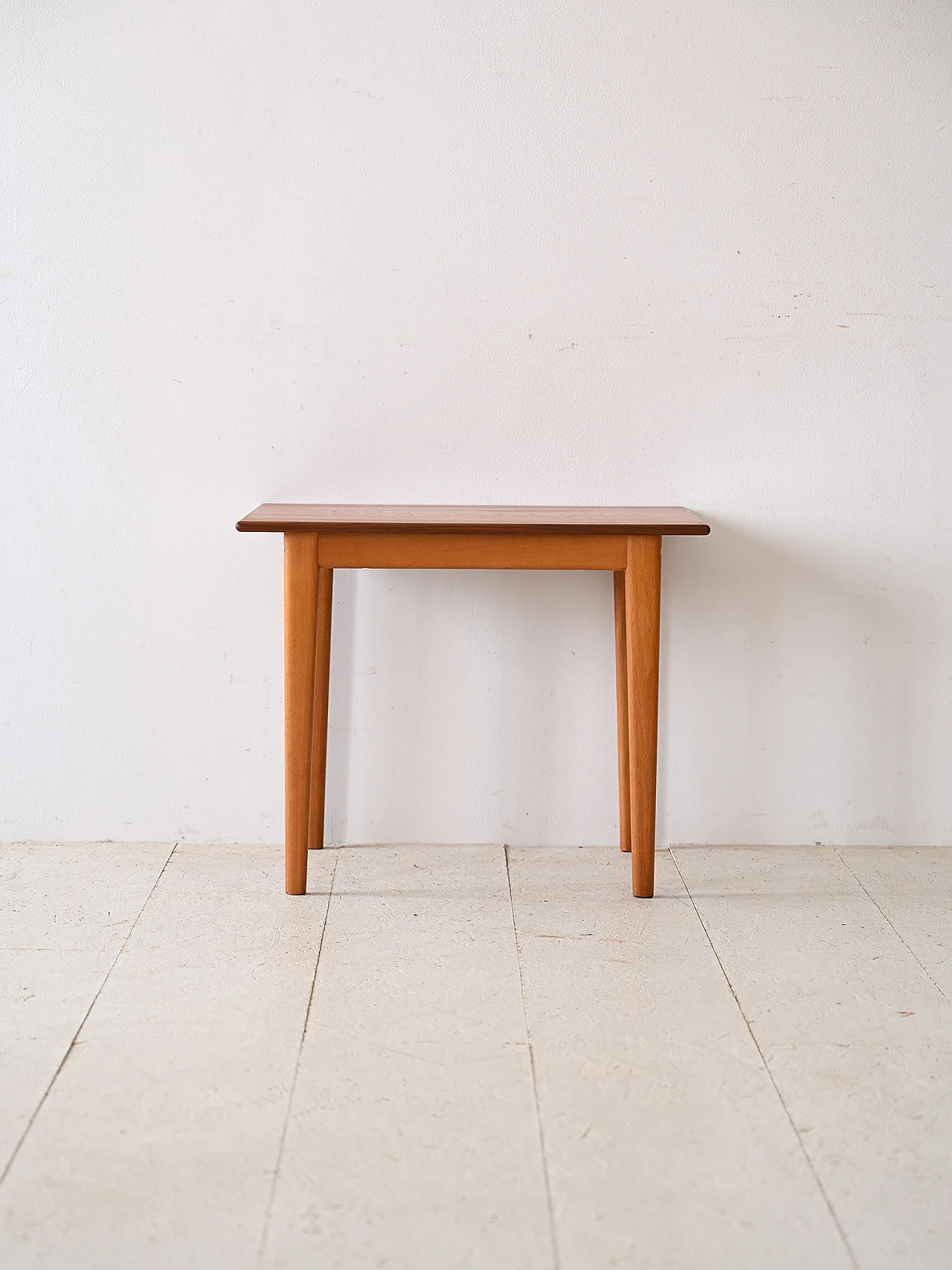 Tavolino con piano in teak e gambe in faggio, anni '60 4