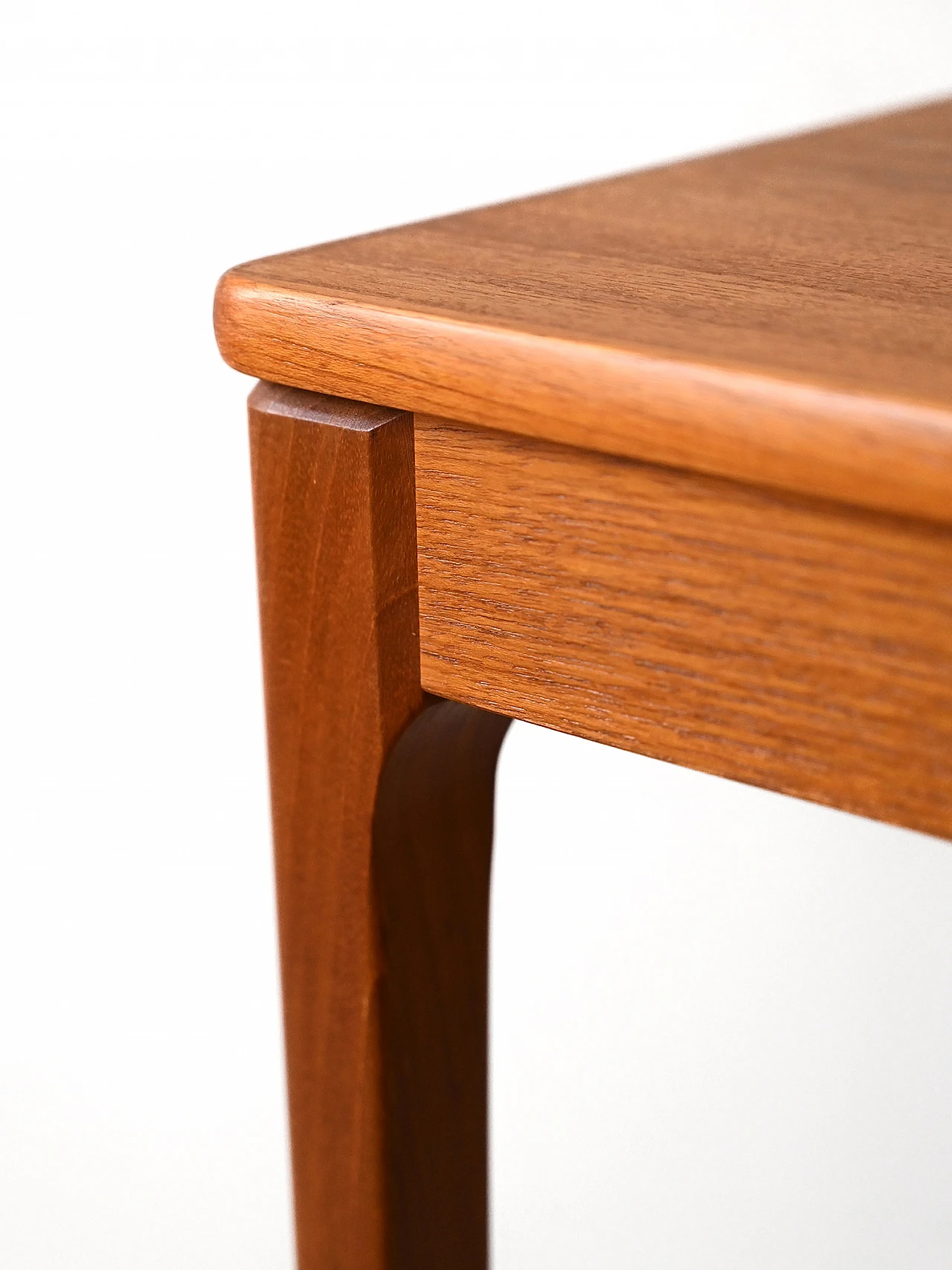 Pair of Scandinavian teak coffee tables, 1960s 11