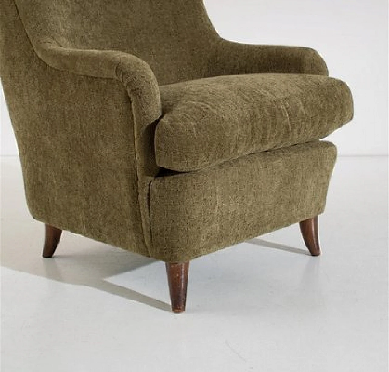 Green fabric armchair with wooden legs by Paolo Buffa, 1950s 3