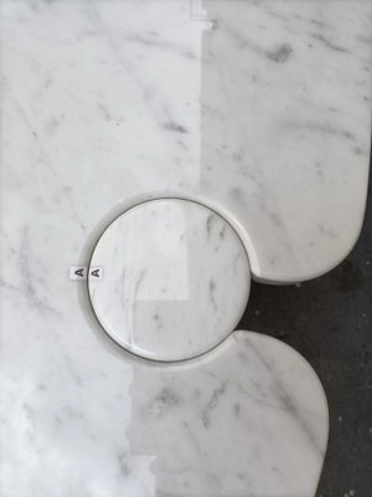 White marble Eros console by Angelo Mangiarotti for Skipper, 1990s 6