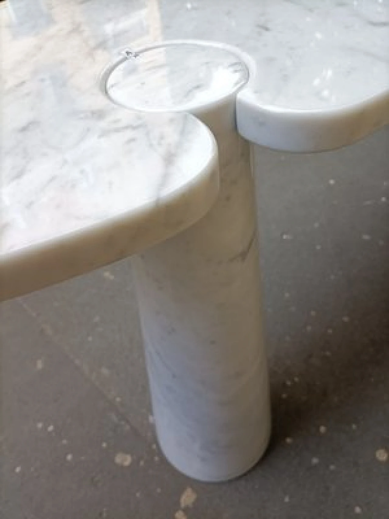 White marble Eros console by Angelo Mangiarotti for Skipper, 1990s 9