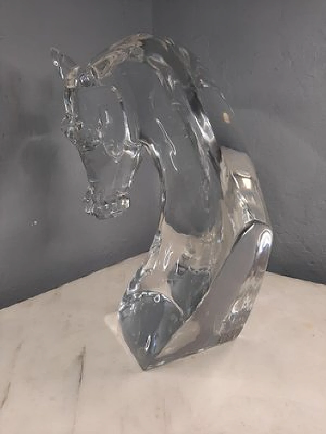 Scultura in cristallo di Lalique per la regina Elisabetta II, anni '60 2