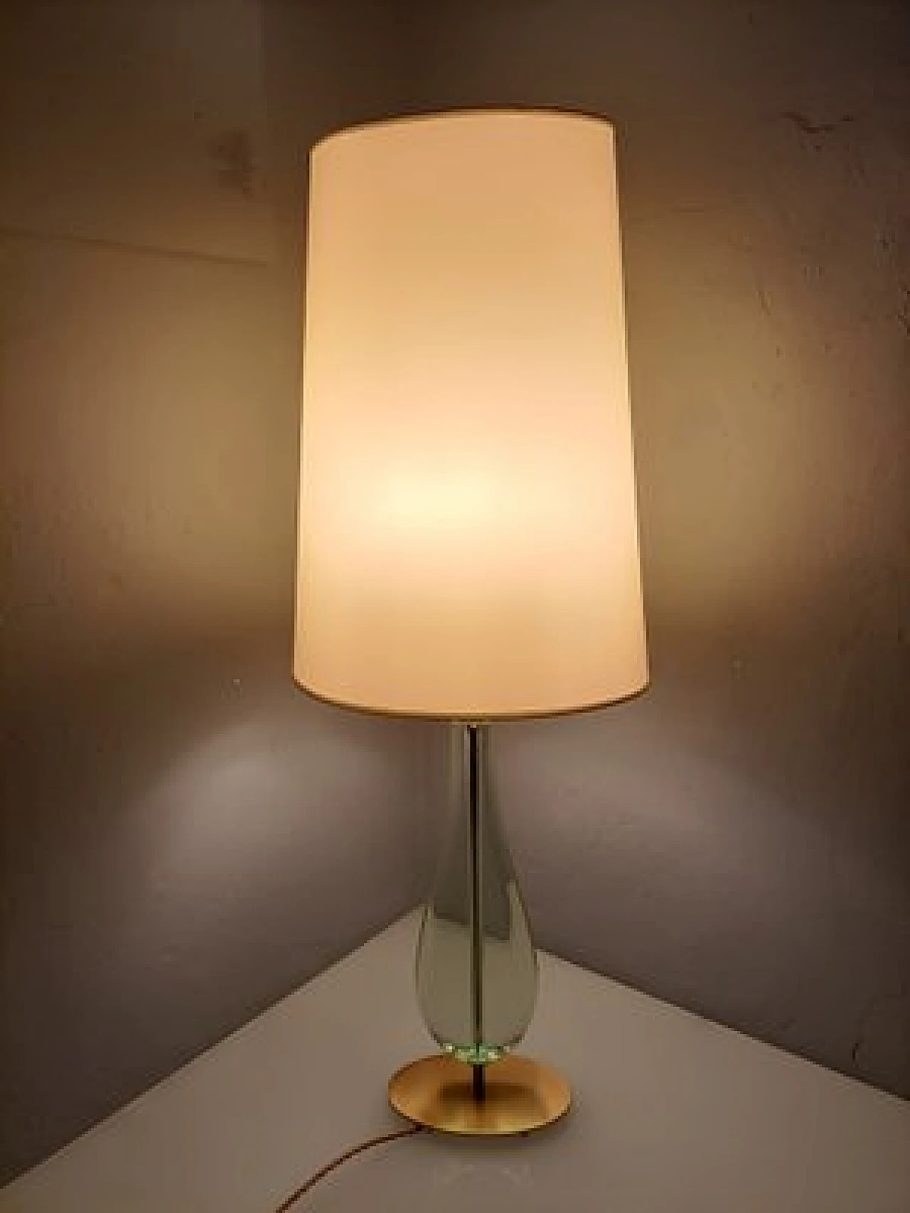 Lampada da tavolo in ottone di M. Ingrand per Fontana Arte, anni '50 4