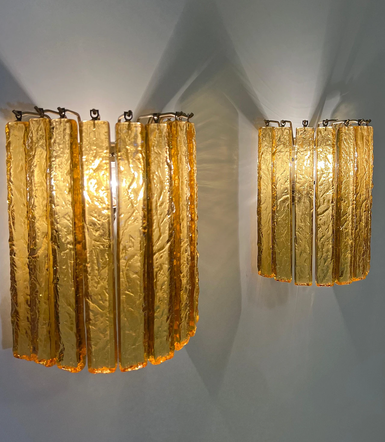 Pair of Murano glass wall lamps, 1970s 7