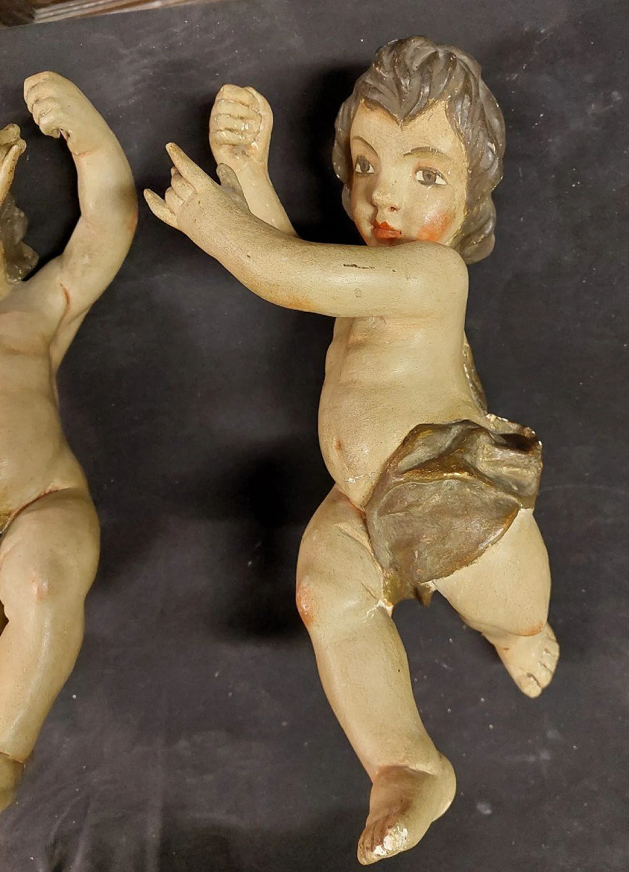 Pair of polychrome wood putto sculptures, late 19th century 5