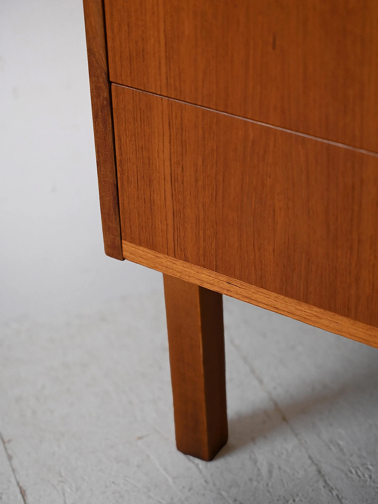 Teak chest of drawers with four drawers, 1960s 7