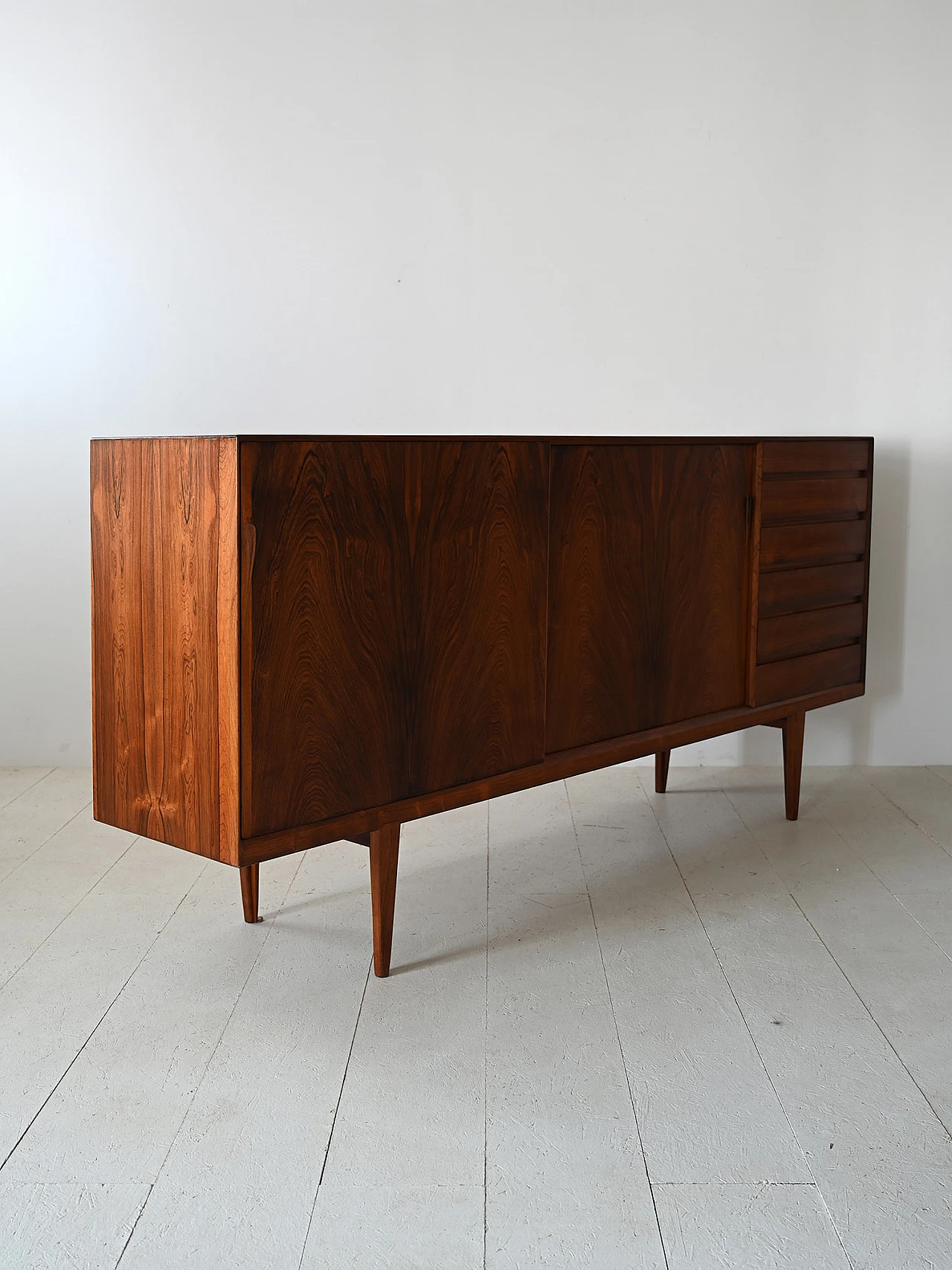 Credenza danese in palissandro con ante e cassetti, anni '60 5