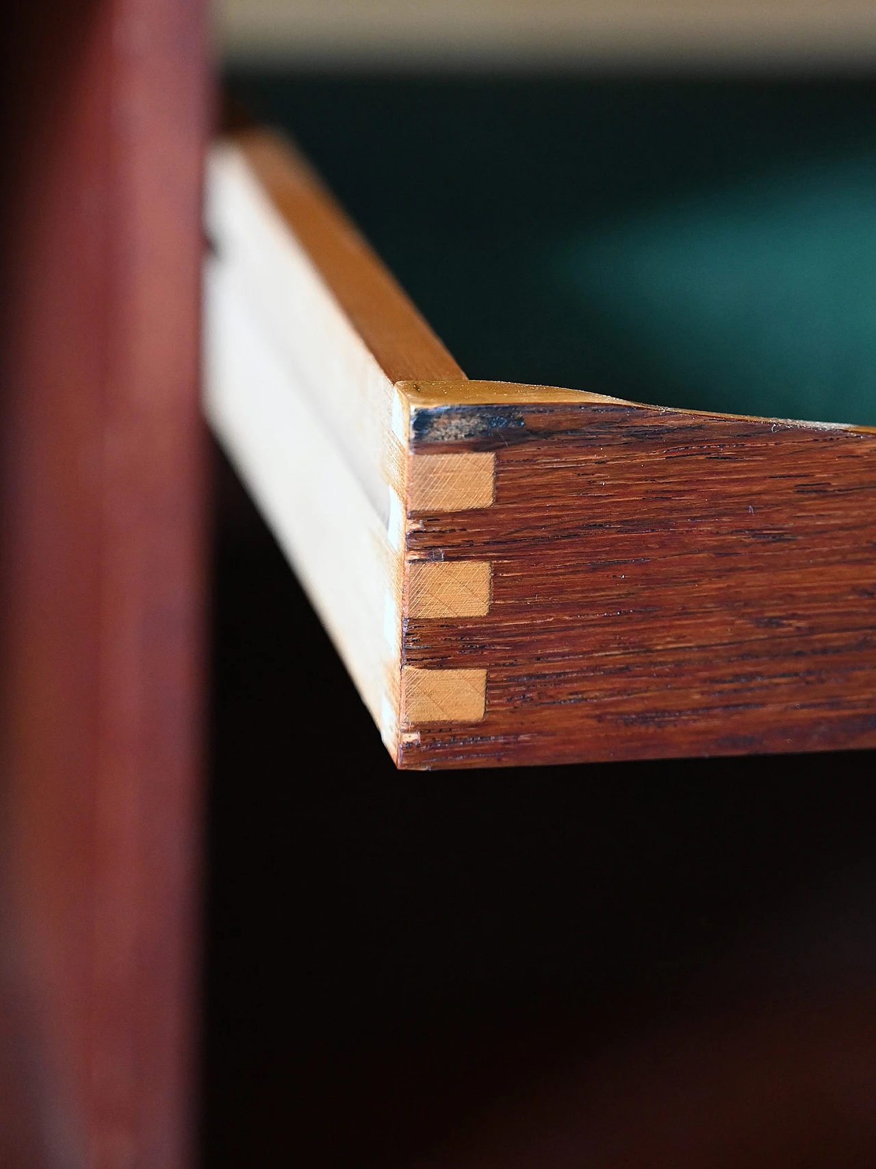 Credenza danese in palissandro con ante e cassetti, anni '60 9