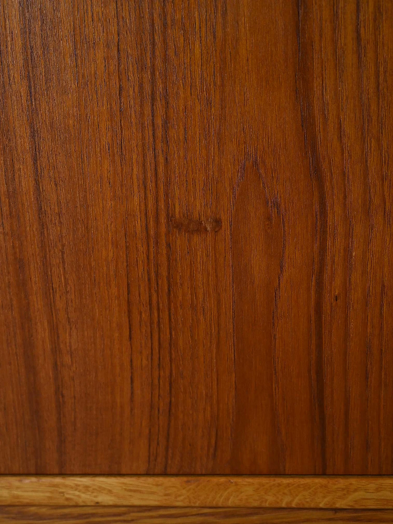 Credenza scandinava in teak con profili in rovere, anni '60 11