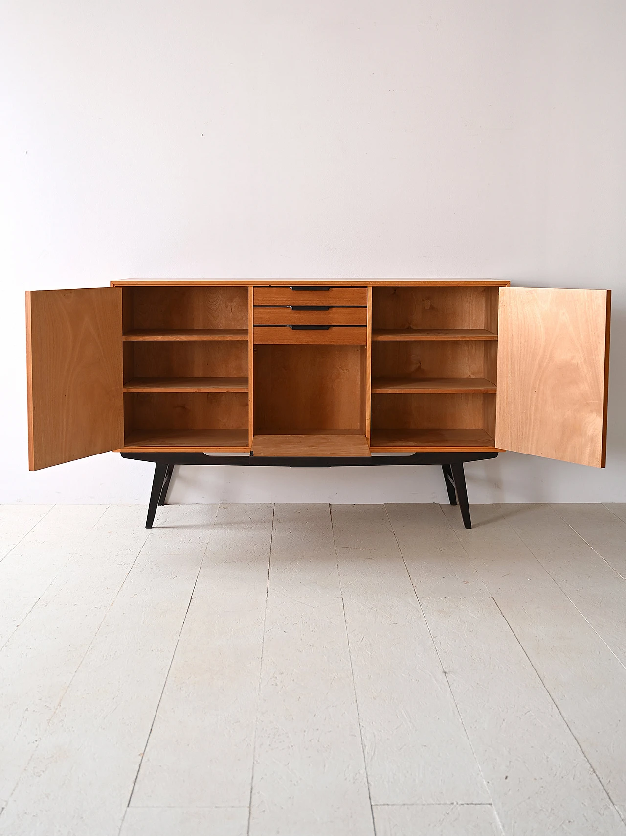 Credenza scandinava in teak con dettagli neri, anni '60 3