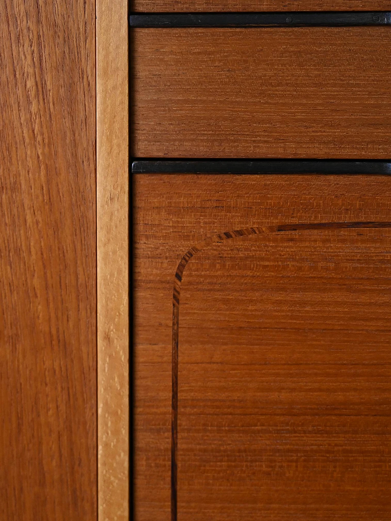 Credenza scandinava in teak con dettagli neri, anni '60 8