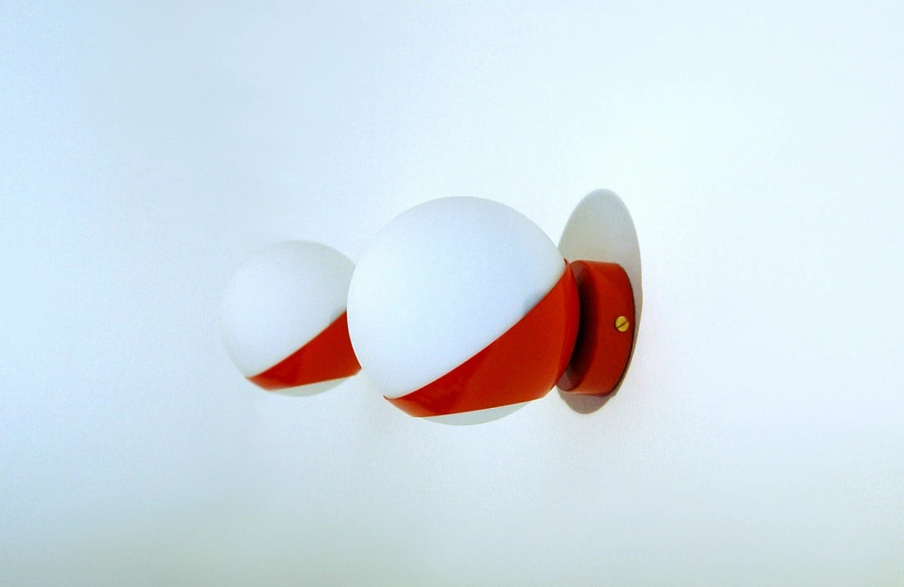 Glass and red metal sphere wall light 9