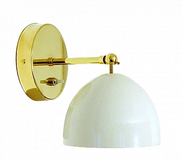 Wall light in brass and lacquered metal