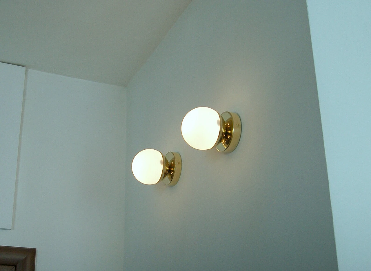 Brass and glass sphere wall lamp 8