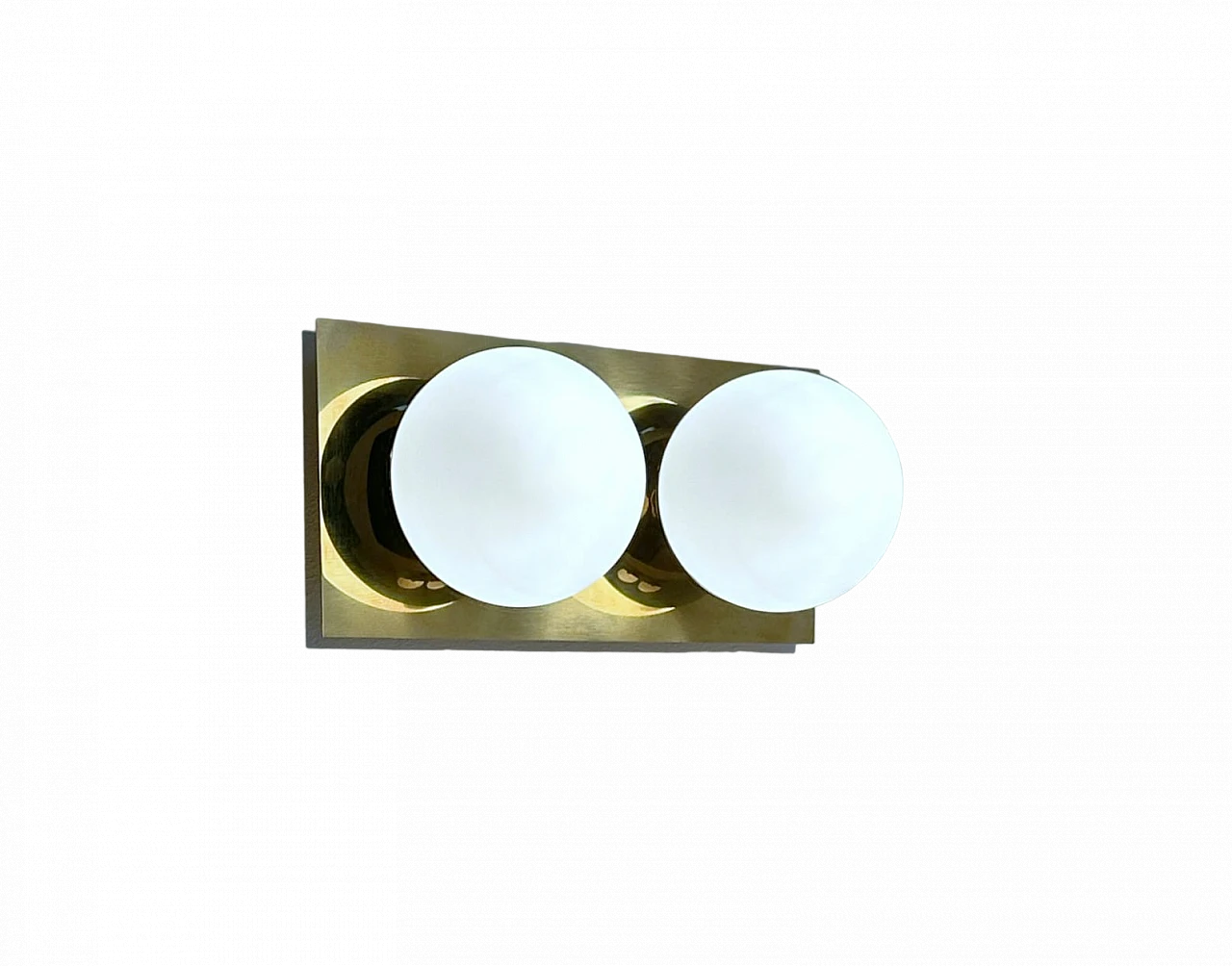 Double sphere glass wall light with brass plate 10