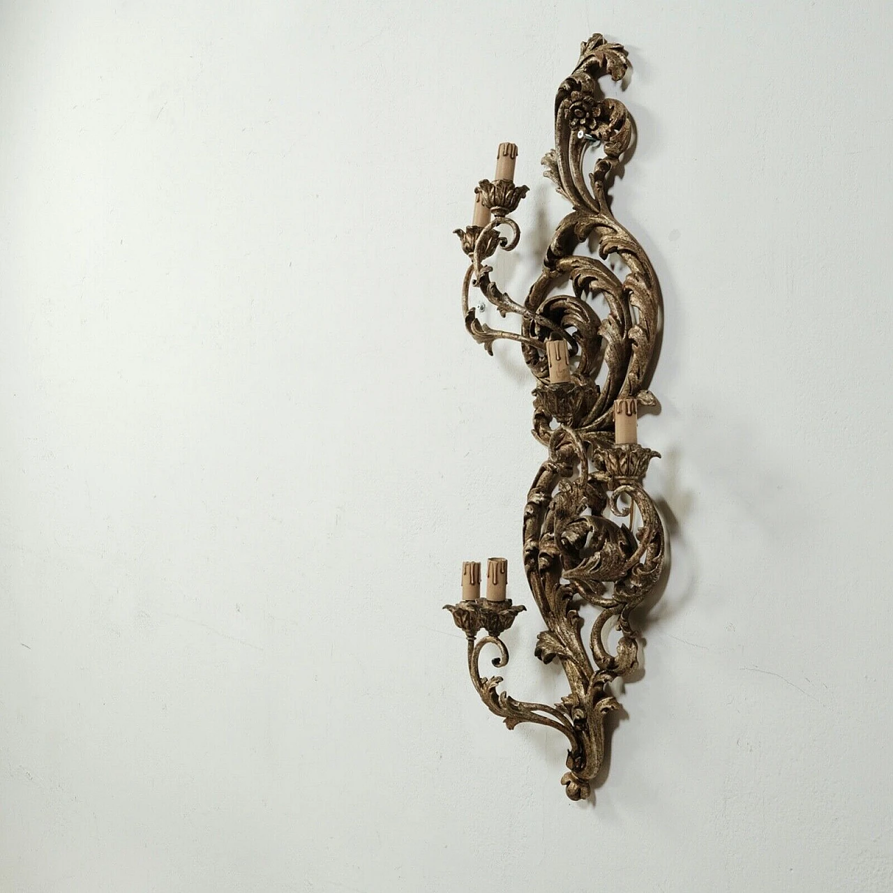 Six-light wall sconce in gilded carved wood, 1950s 3