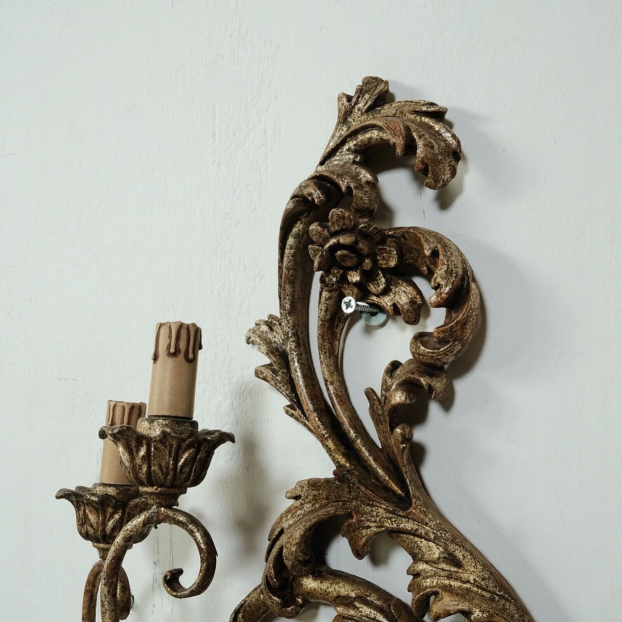 Six-light wall sconce in gilded carved wood, 1950s 5