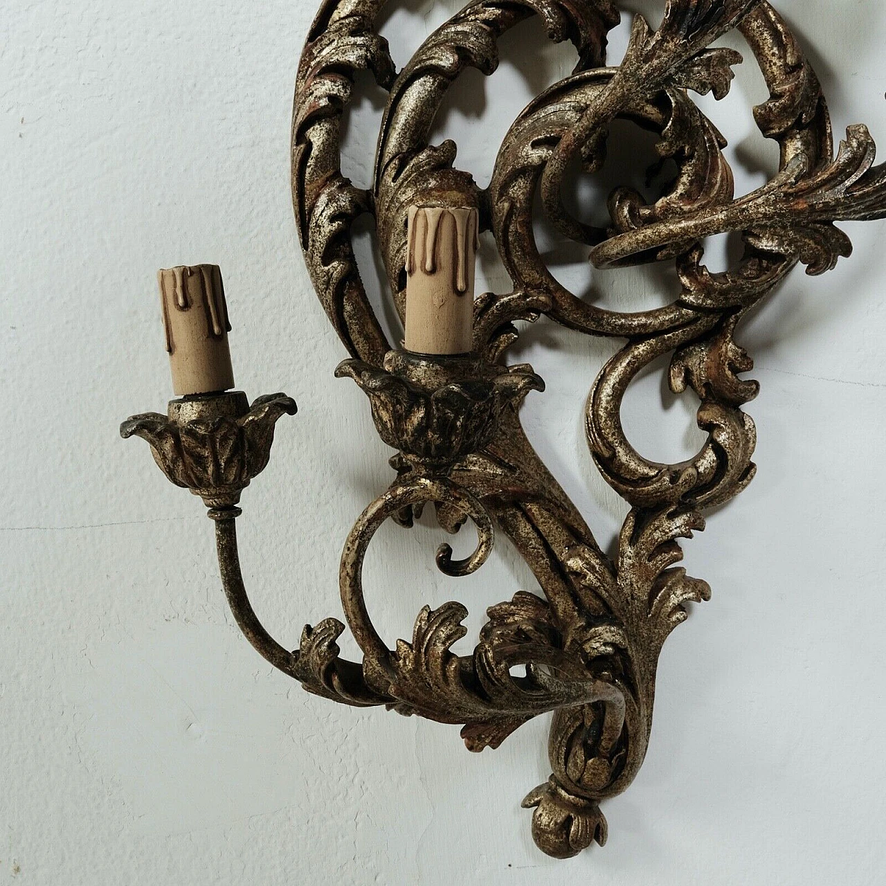 Six-light wall sconce in gilded carved wood, 1950s 8