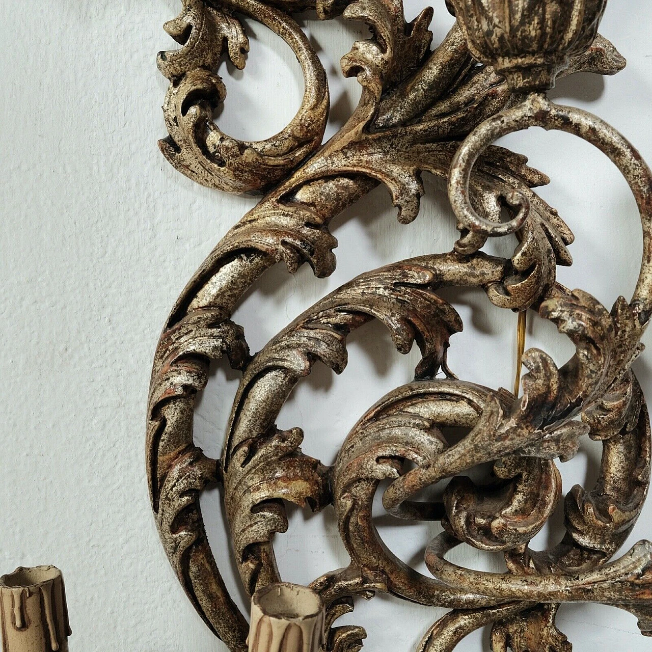 Six-light wall sconce in gilded carved wood, 1950s 10