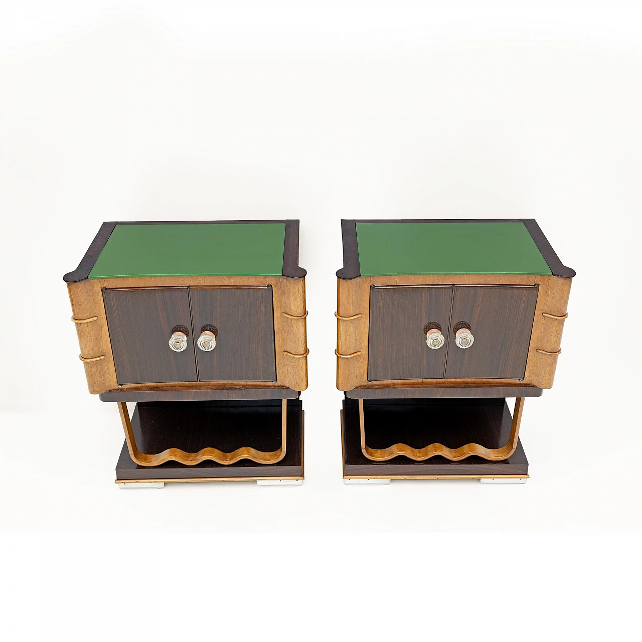 Pair of walnut bedside tables by Osvaldo Borsani, 1930s 2