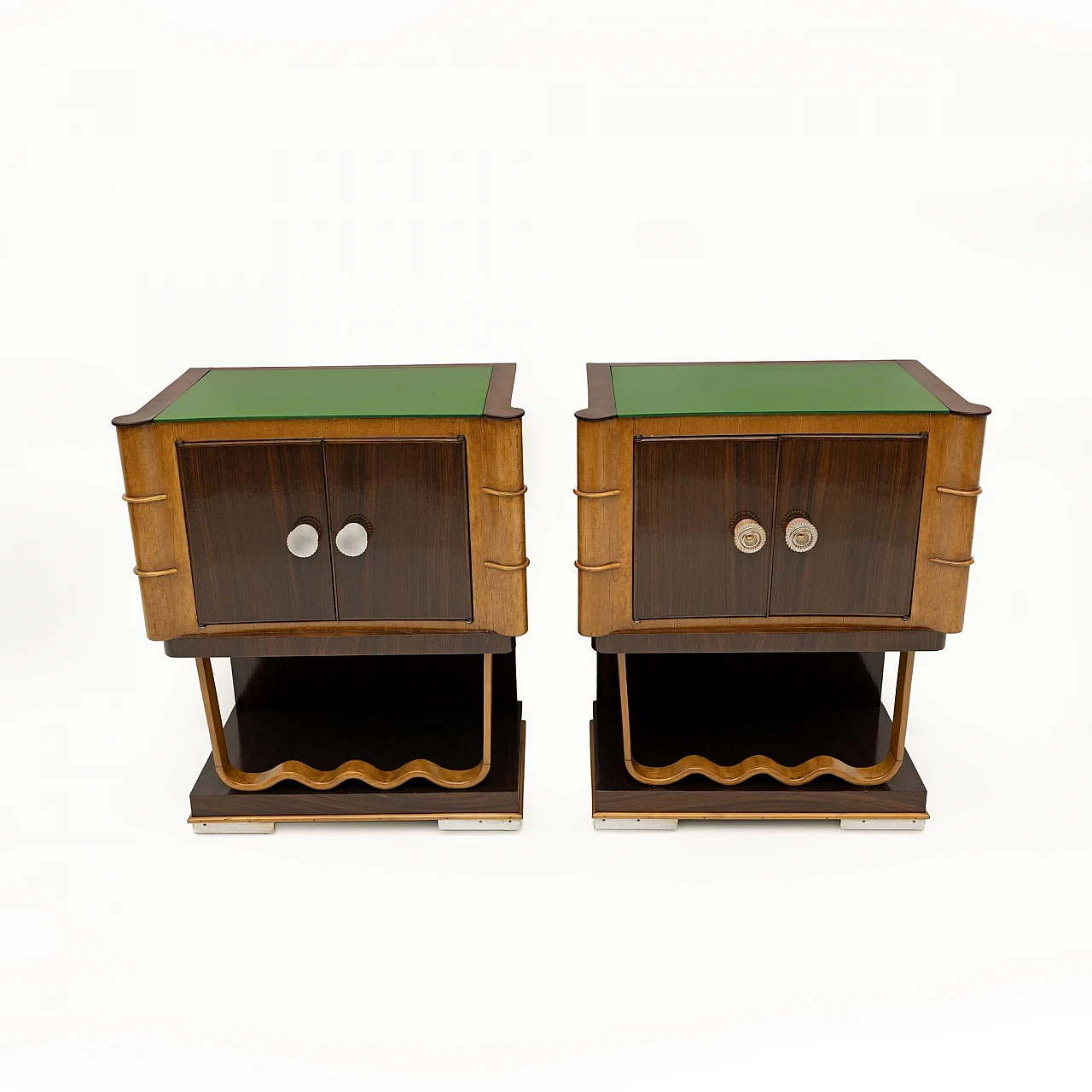 Pair of walnut bedside tables by Osvaldo Borsani, 1930s 6