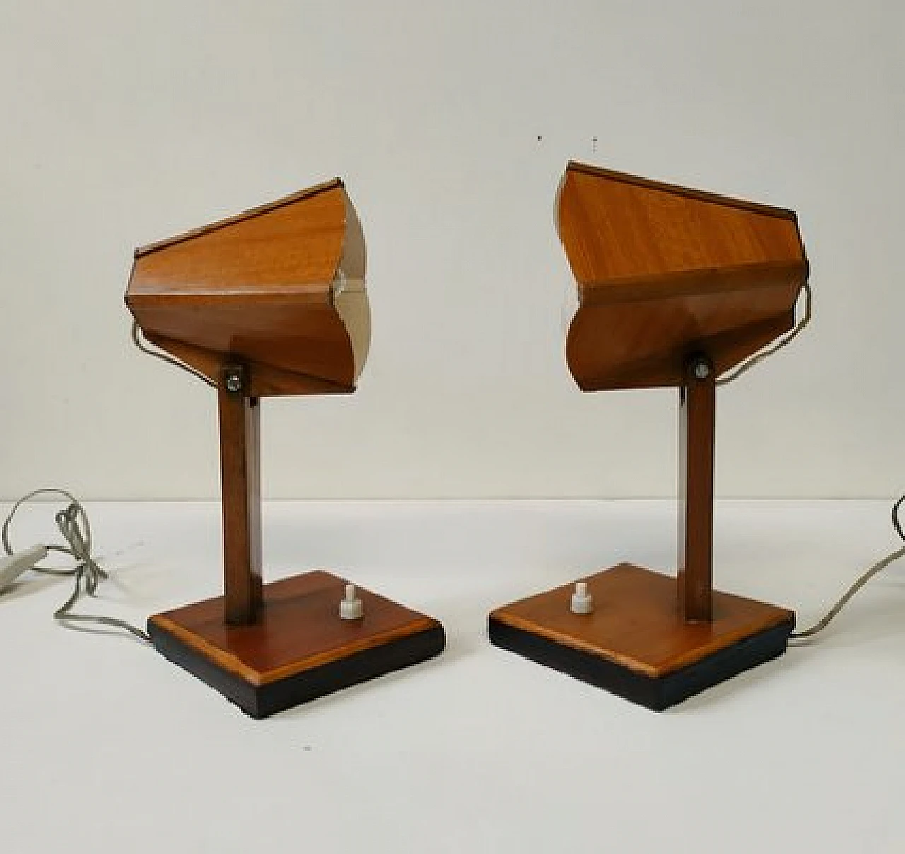 Pair of wooden table lamps, 1950s 3