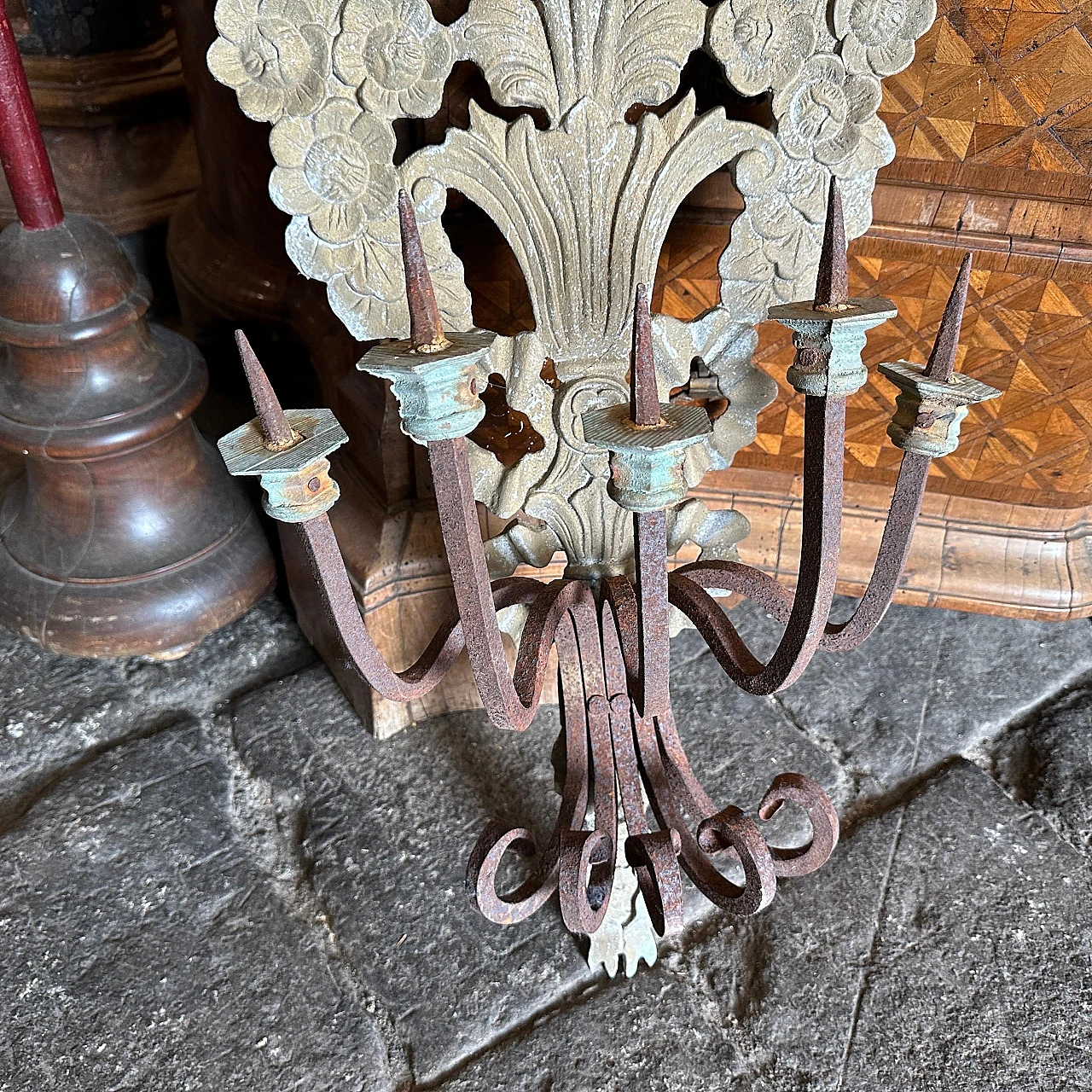 Art Nouveau iron and wood wall sconce, early 20th century 10