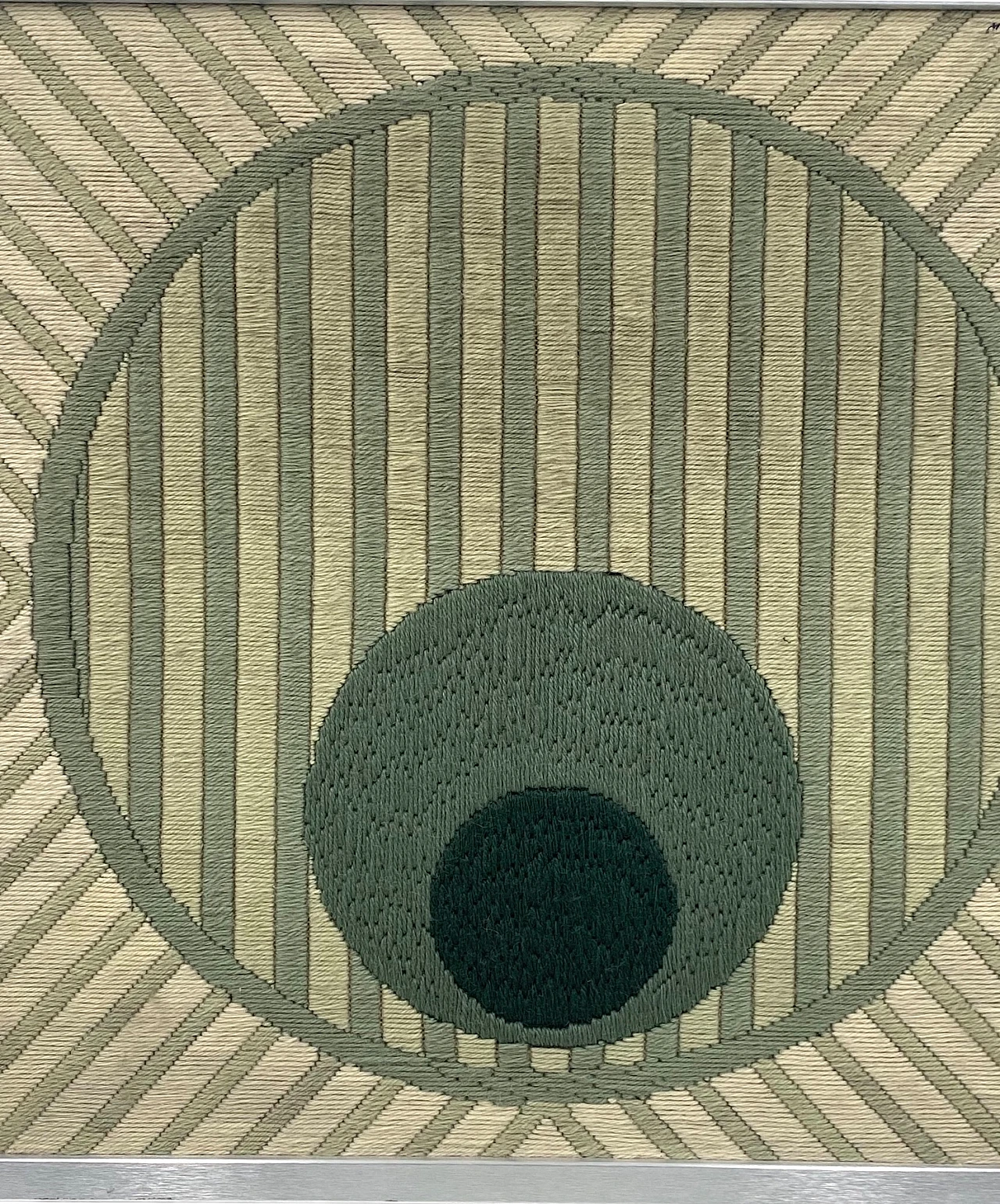 Spheria tapestry by Ruth Wikstrom - Janine Gord with frame, 1979 7