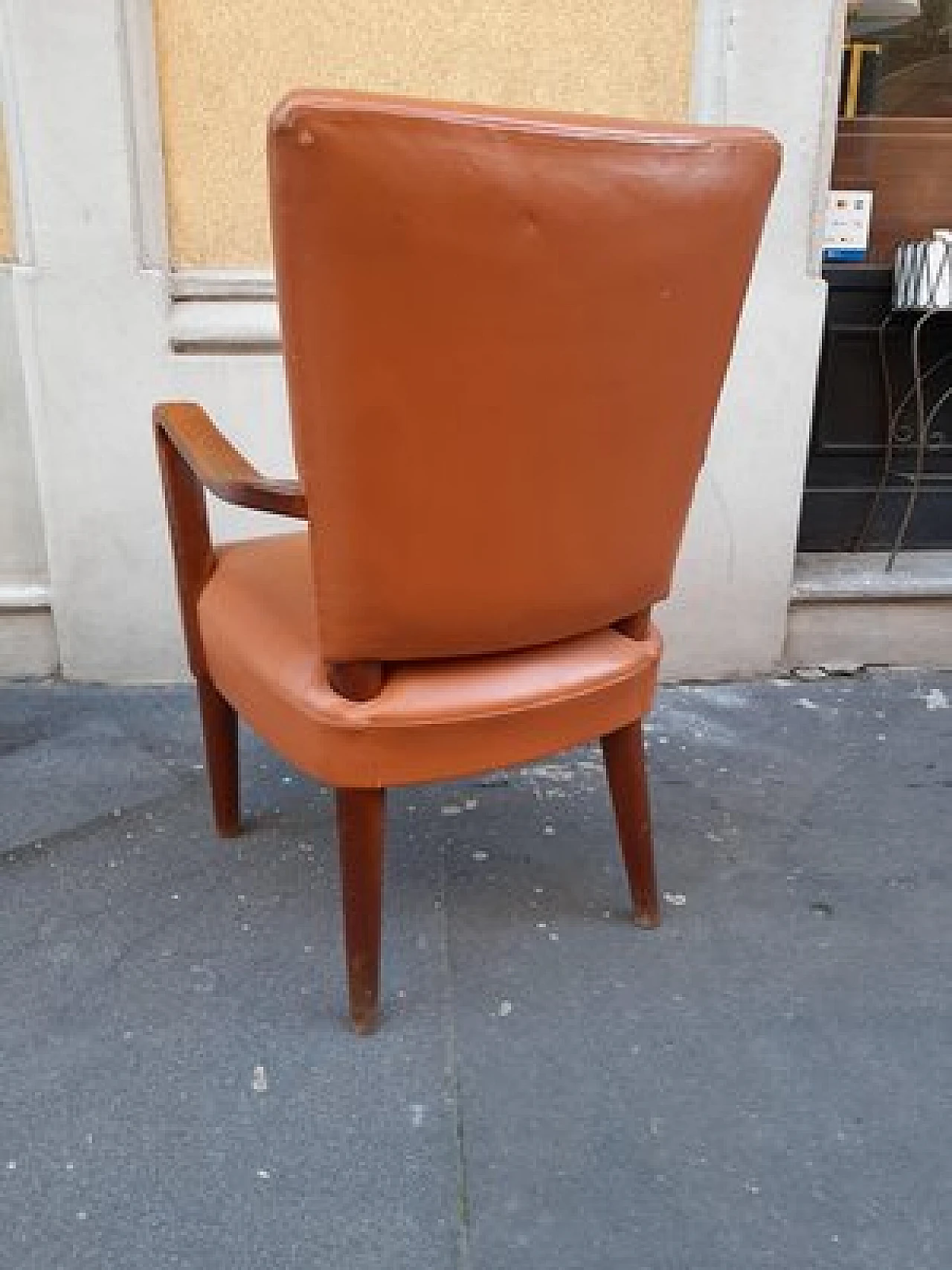 Wood & leather armchair by O. Borsani for Atelier Borsani, 1930s 3