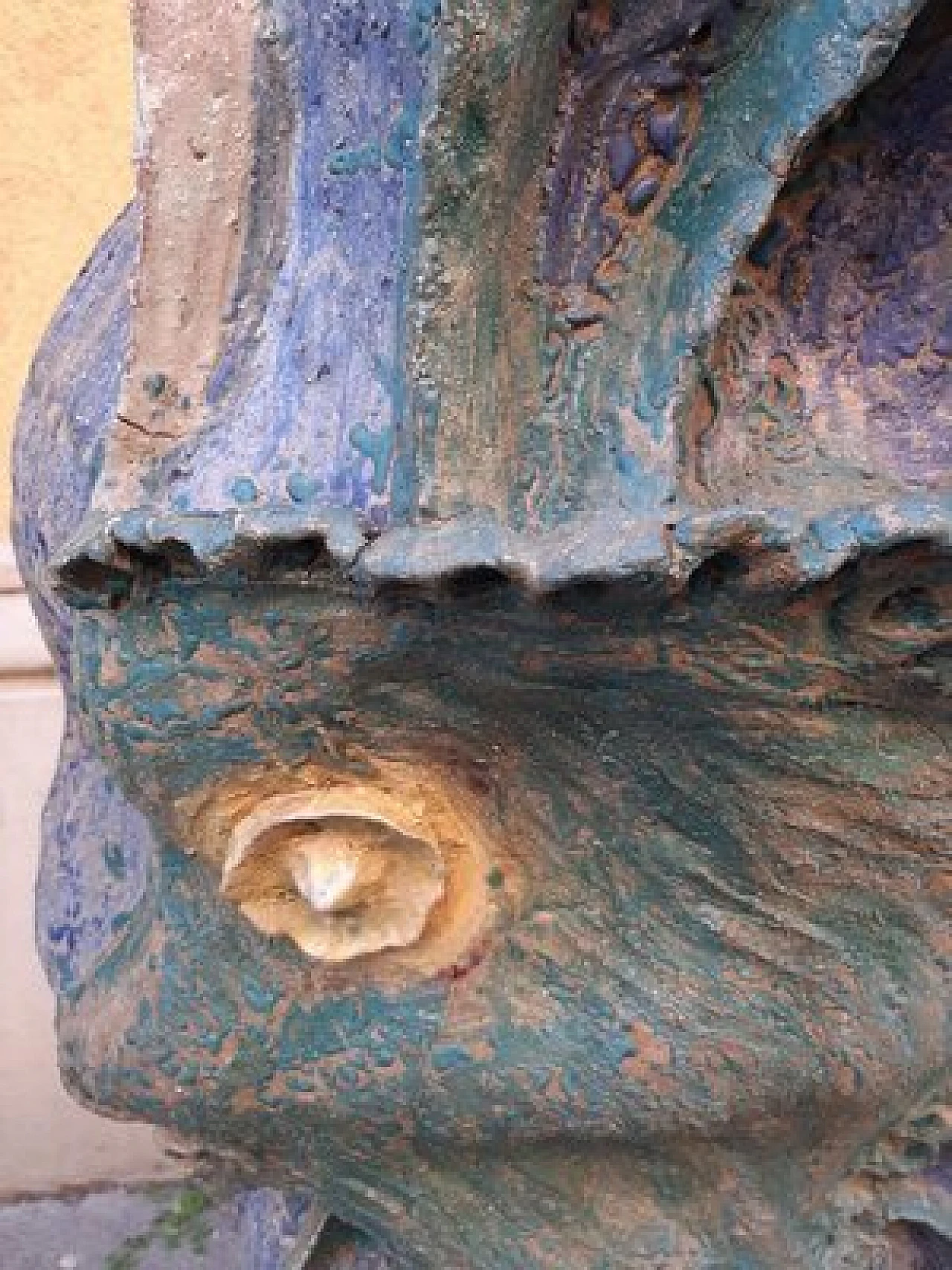 Pesce in gres policromo su struttura in ferro, scultura, anni '50 20