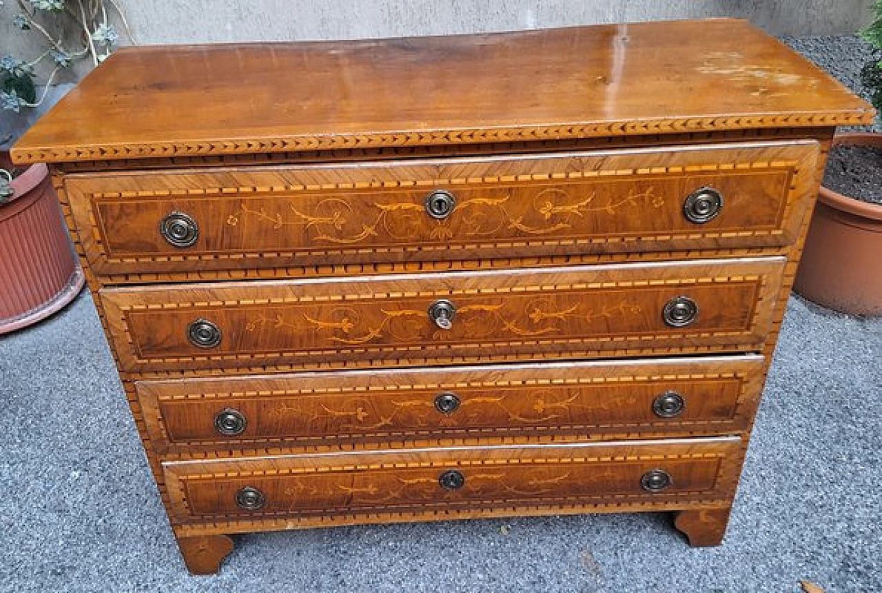 Wooden dresser with floral motifs and bronze details, 1790 1