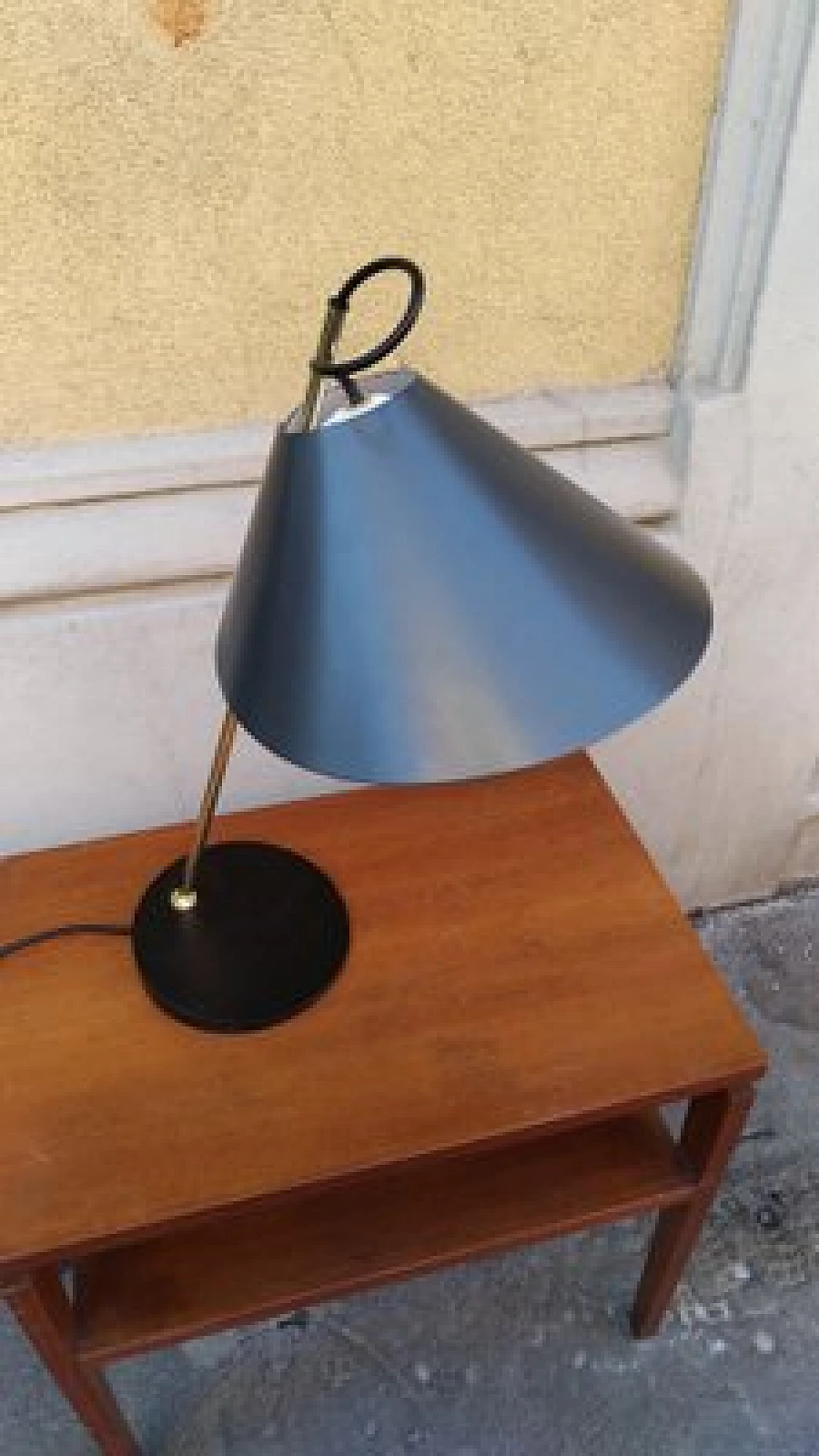 Lampada da tavolo in ferro di L. C. Dominioni per Azucena, anni '90 7