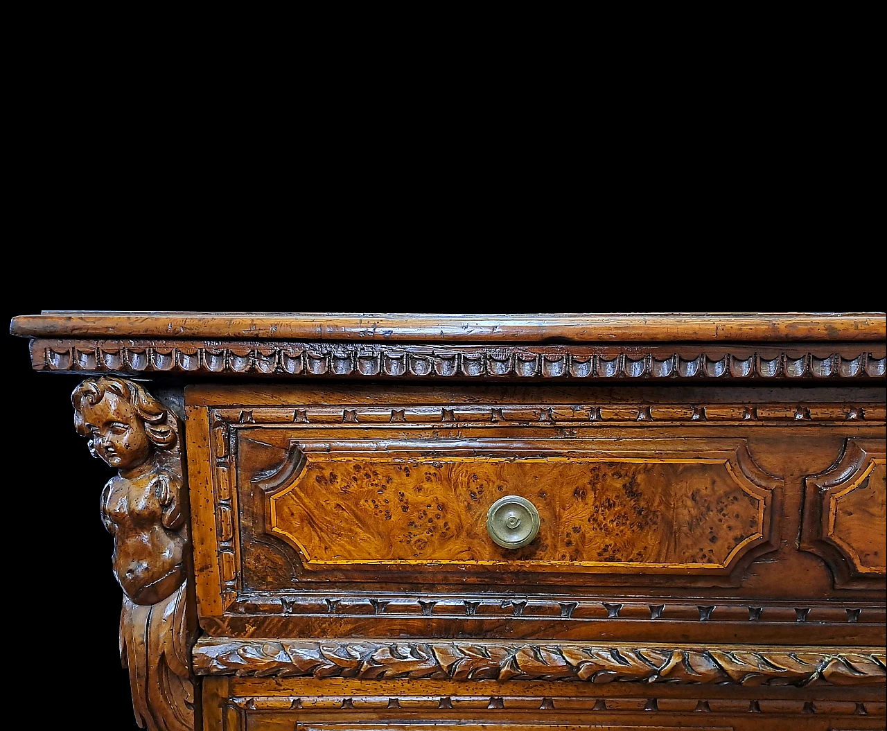 Solid walnut canter with walnut-root mouldings, 17th century 5