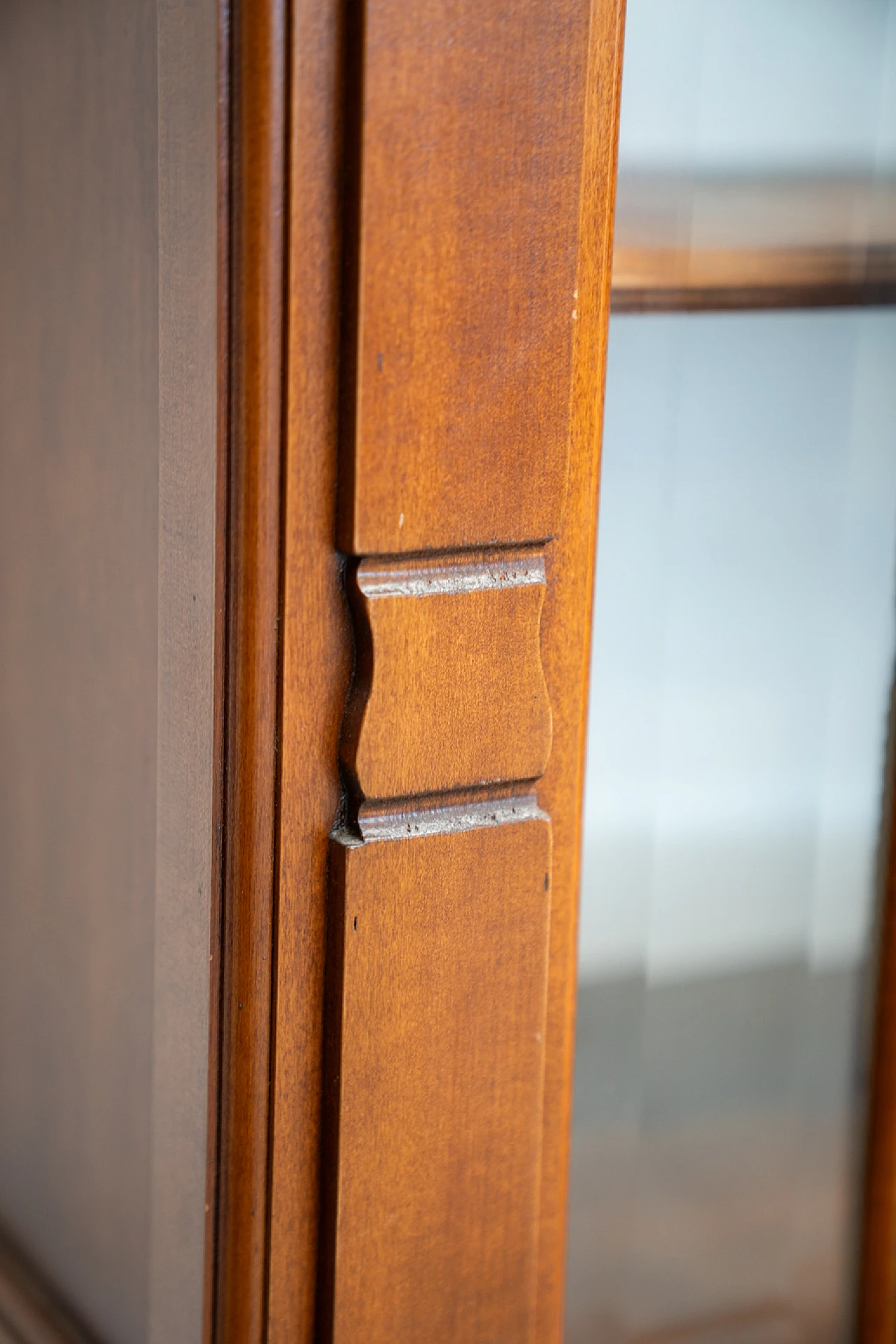 Walnut-stained carved beech display case, 1980s 20