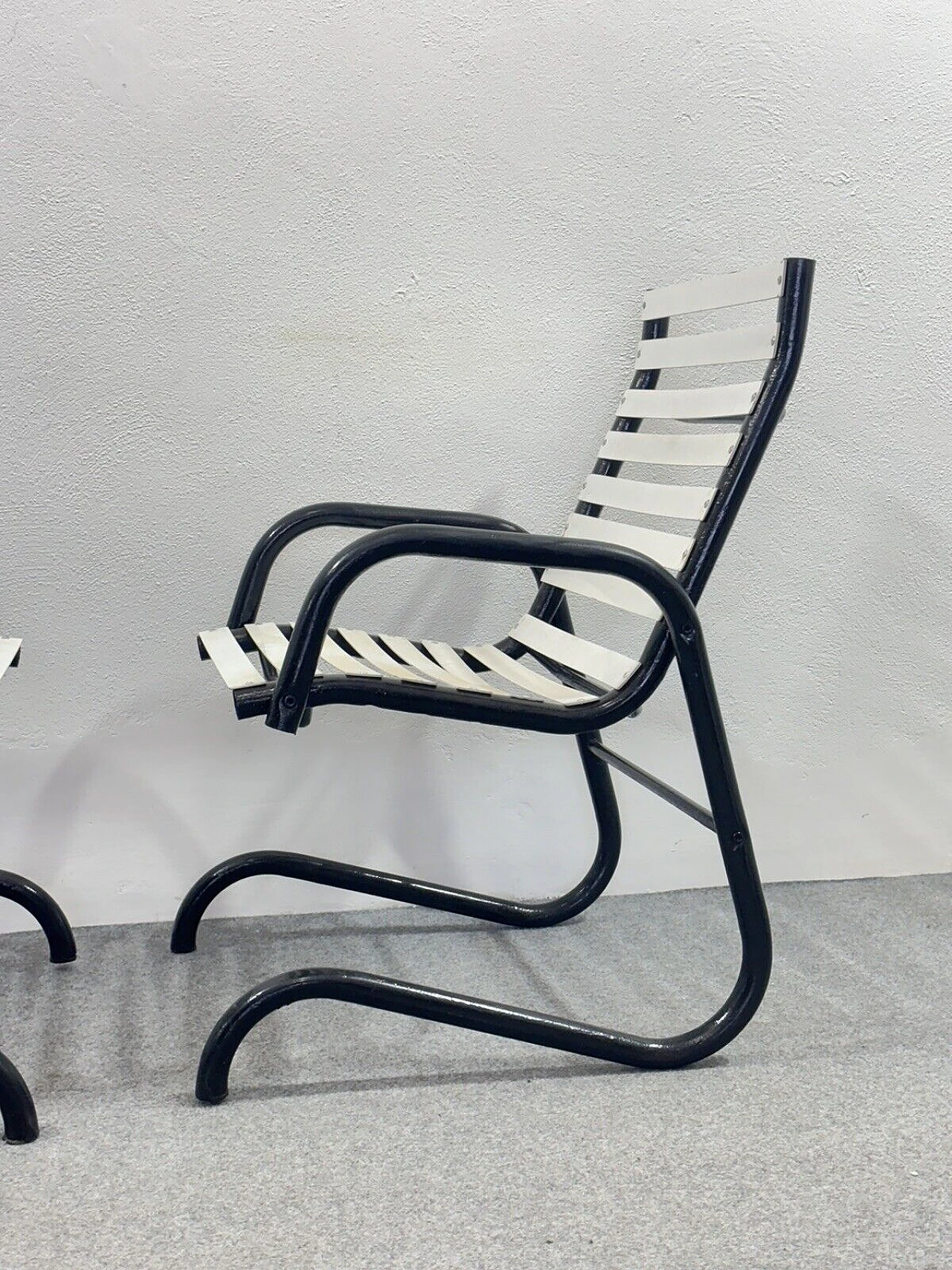 4 Garden armchairs in black and white metal, 1980s 5