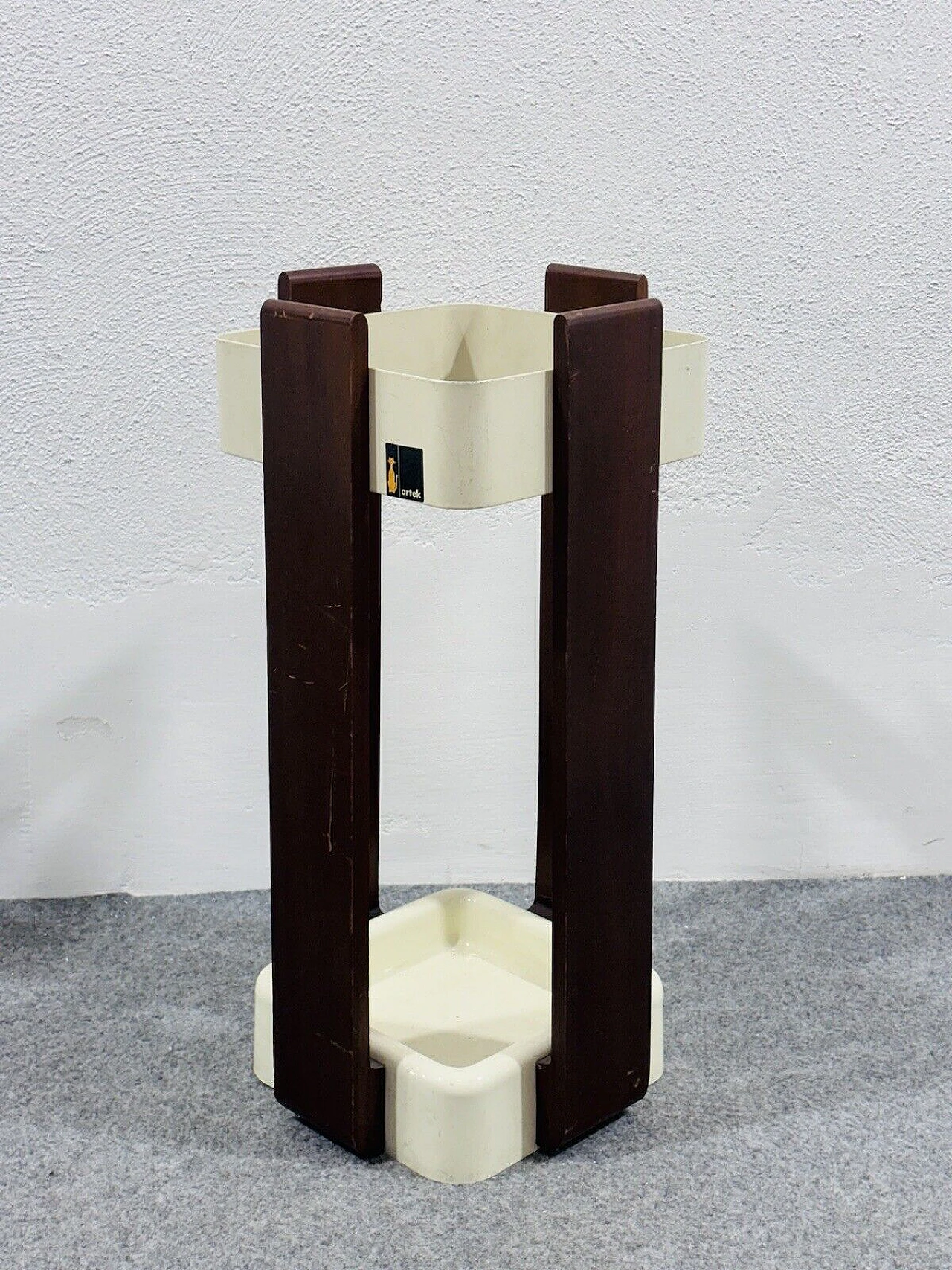 Wood and ABS umbrella stand by Alvar Aalto for Artek, 1970s 1