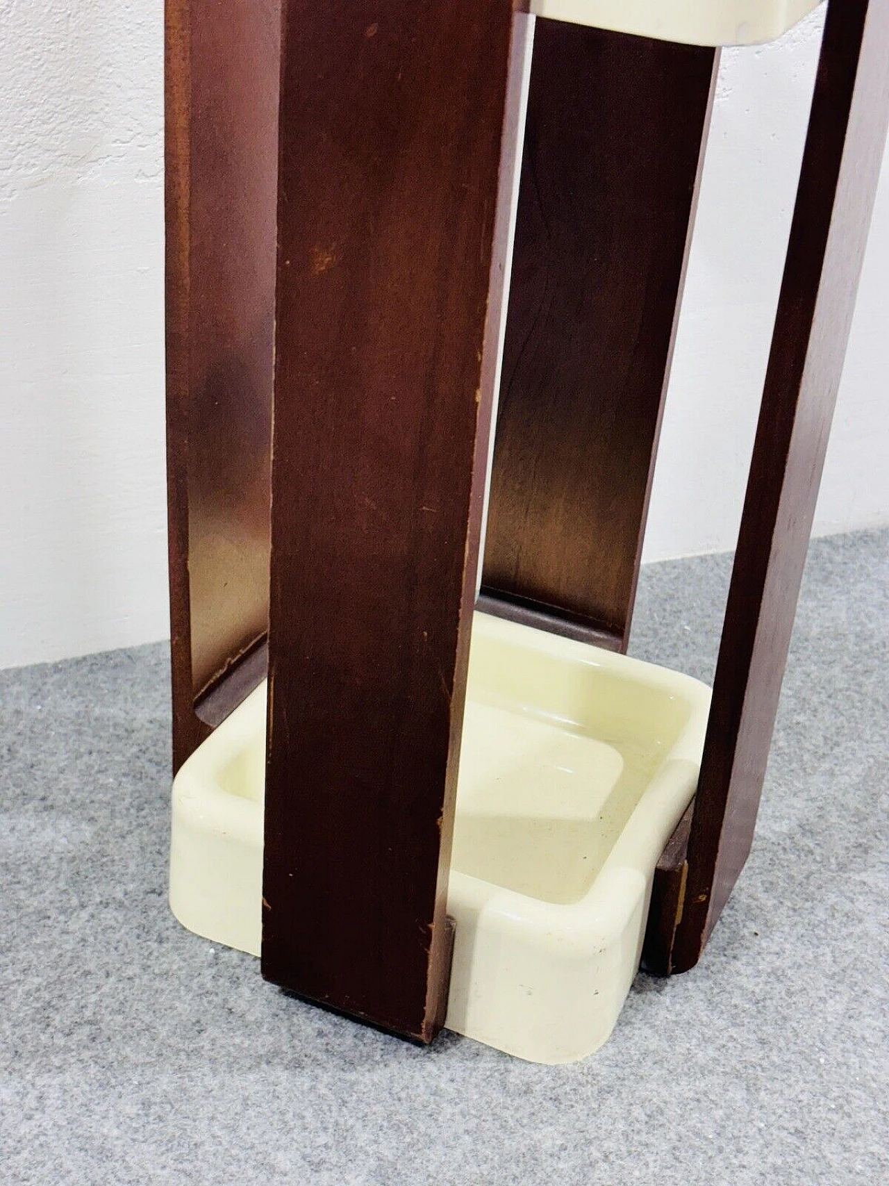 Wood and ABS umbrella stand by Alvar Aalto for Artek, 1970s 4