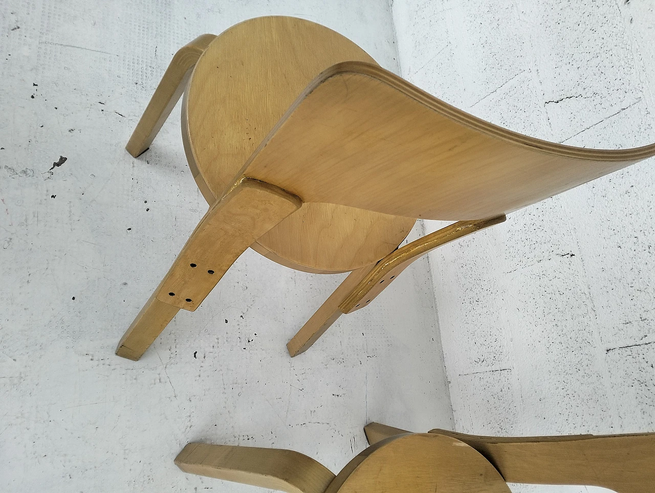 Pair of 66 chairs by Alvar Aalto for Artek, 1960s 12