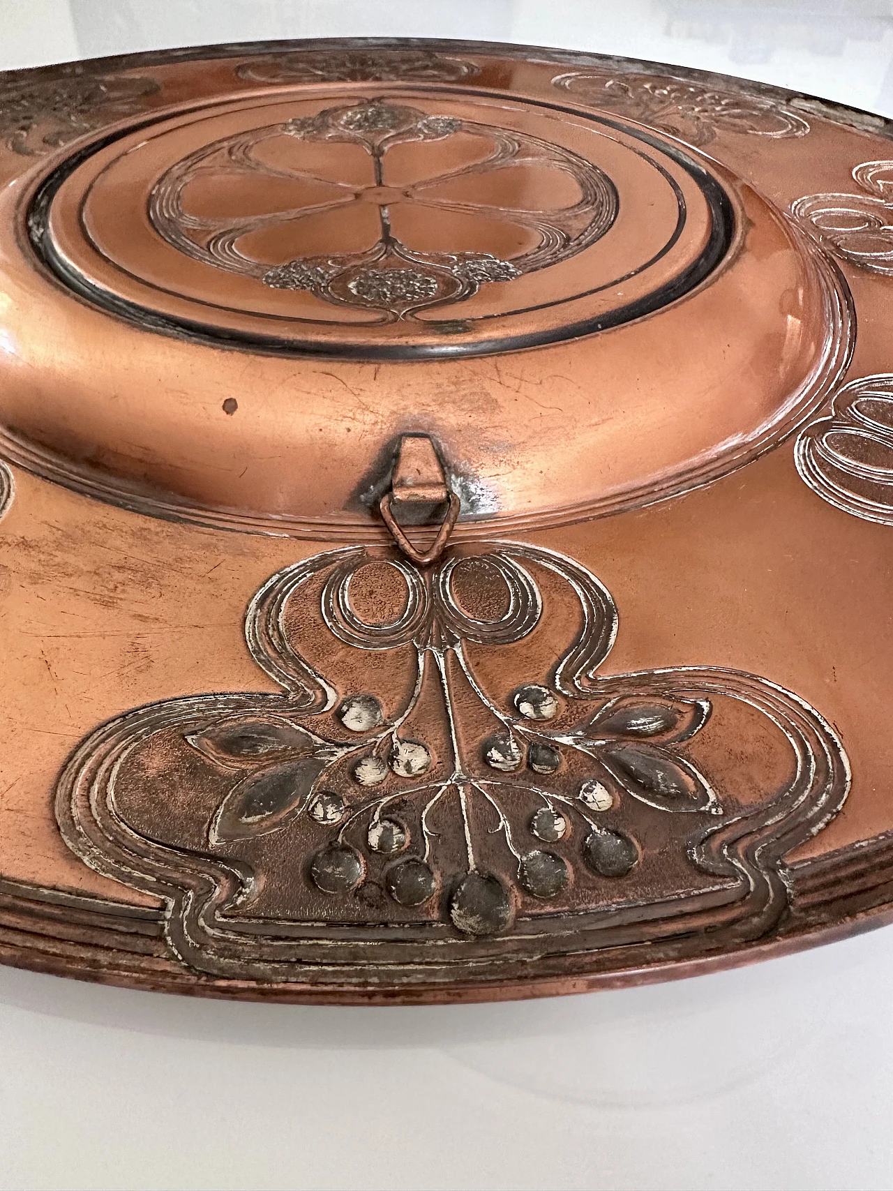 Art Nouveau copper serving tray, early 20th century 3