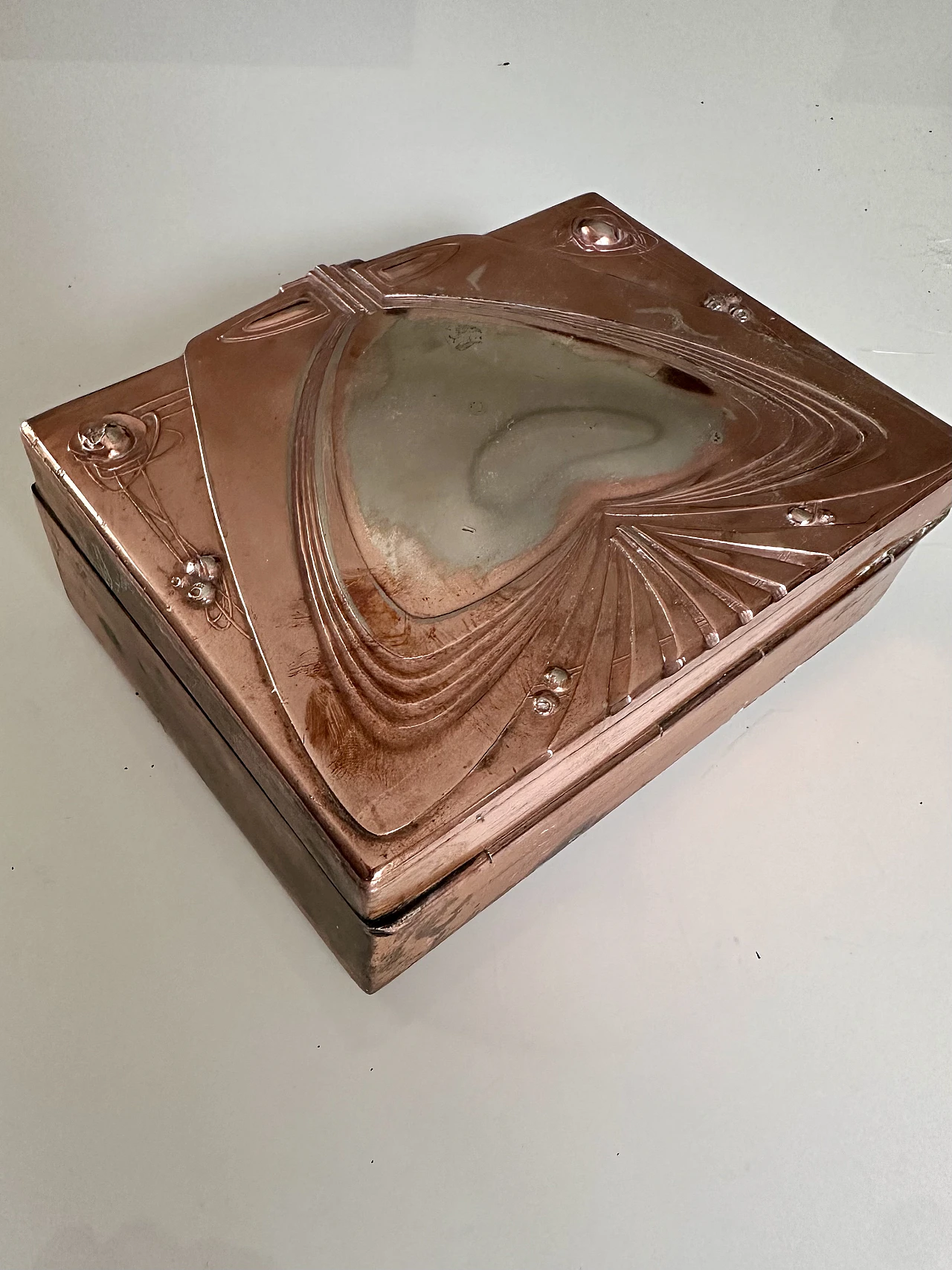 Art Nouveau brass box, early 20th century 1