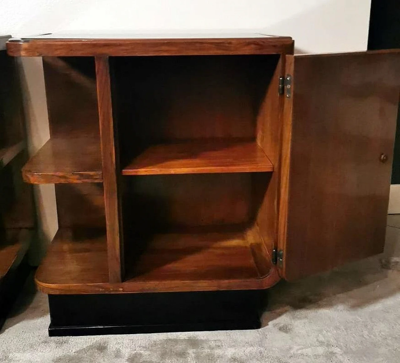 Pair of Art Deco walnut burl bedside tables with black glass, 1930s 15